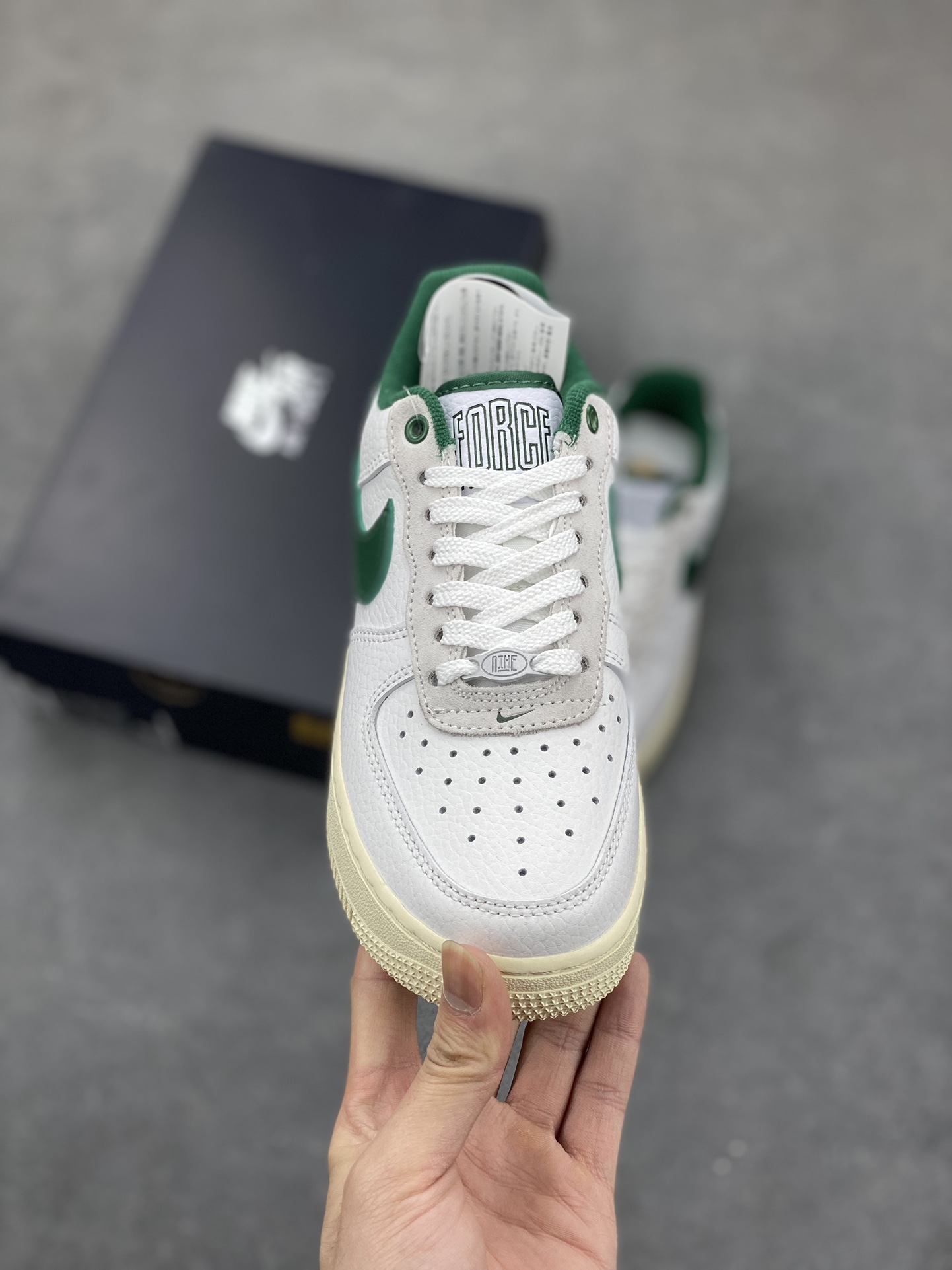 Nike Air Force 1 Low White Green Casual Sneakers DR0148-102 3 i1683829185 2821 1