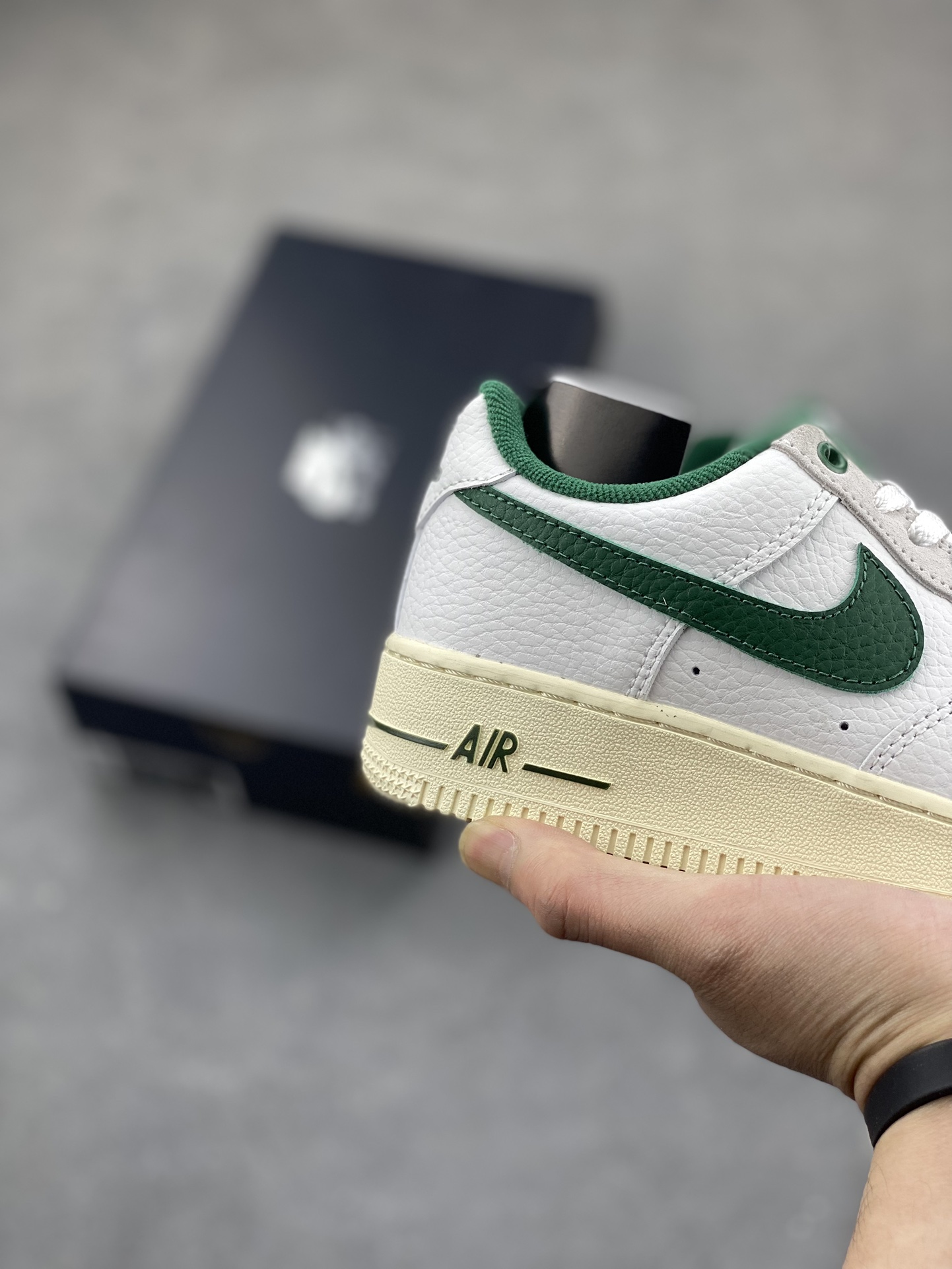 Nike Air Force 1 Low White Green Casual Sneakers DR0148-102 6 i1683829185 2860 4
