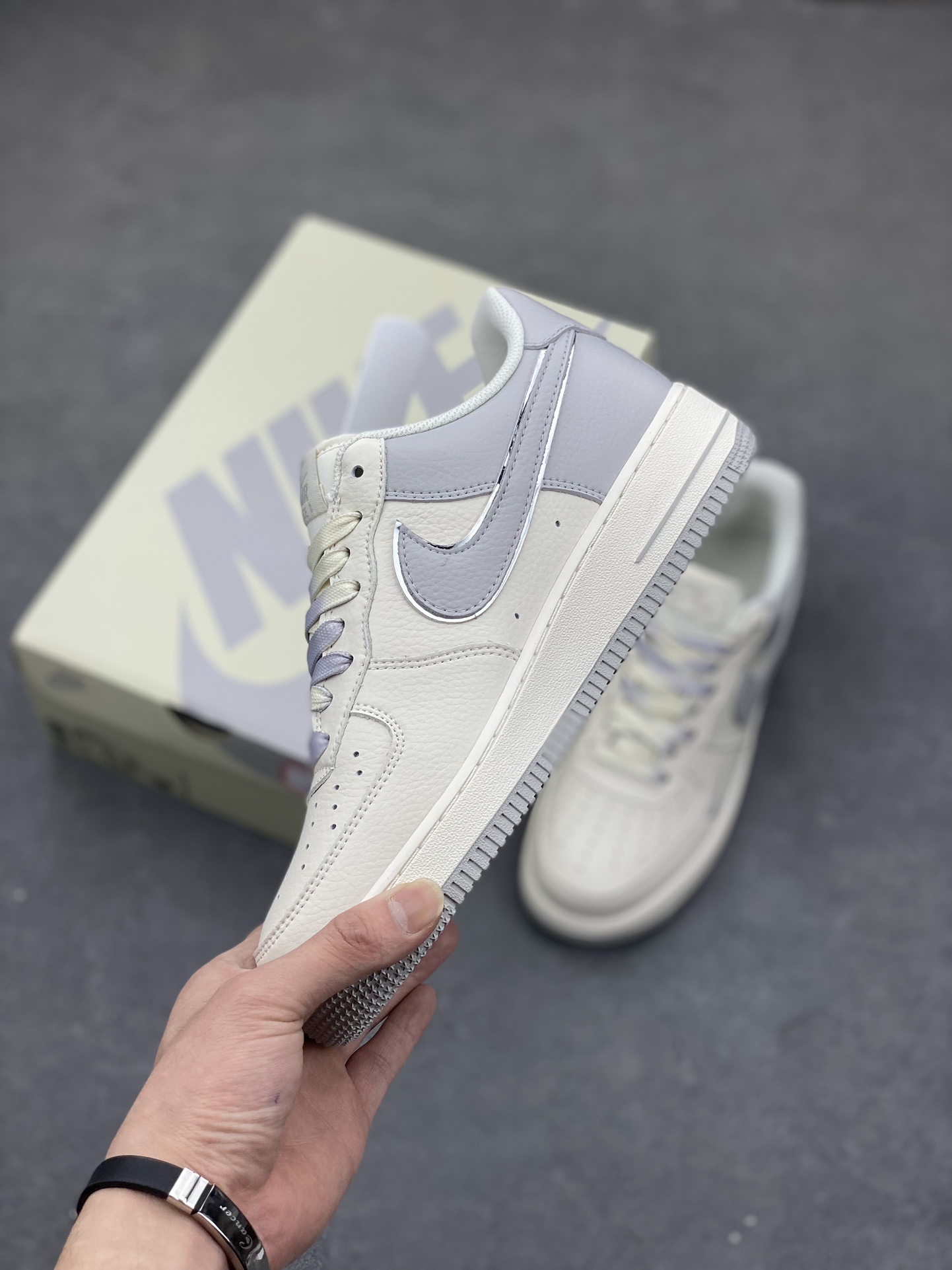Nike Air Force 1 Low IO5636-888 Original Edition Sneakers 4 i1683829697 3094 2