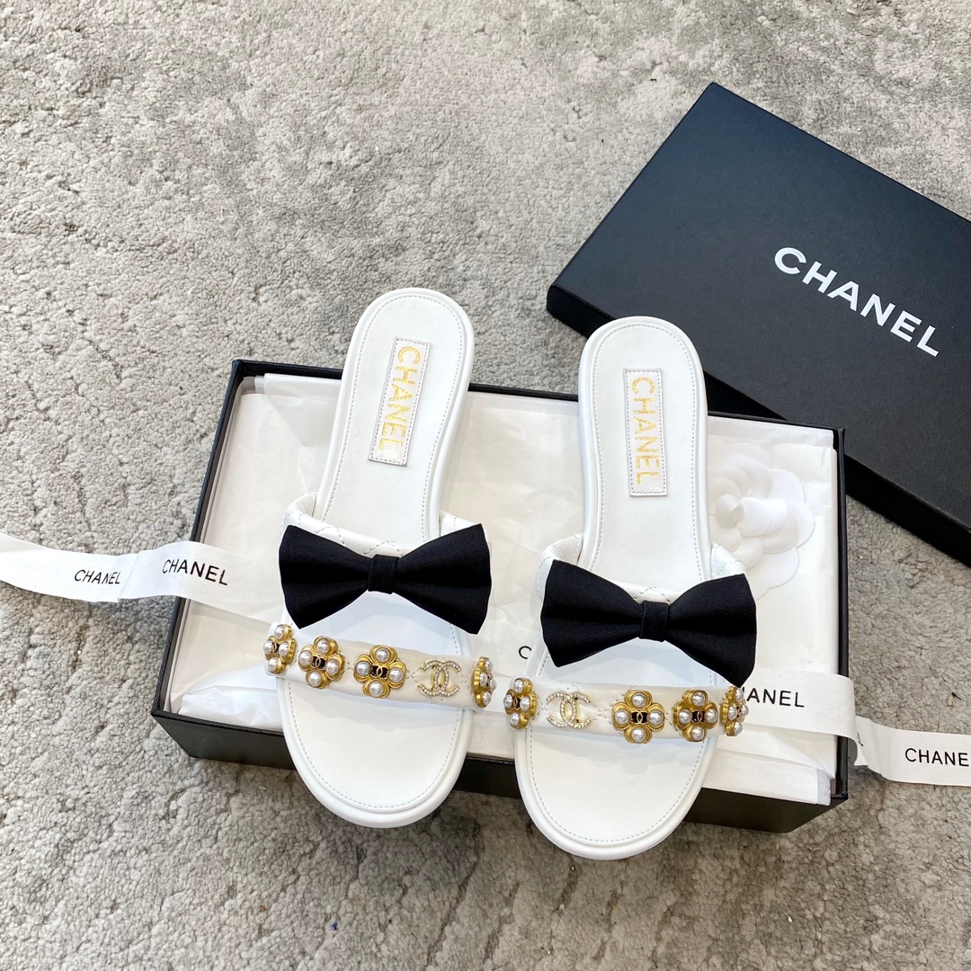 CHANEL тапкі з цялячай скуры, робяць ногі белымі, элегантны стыль