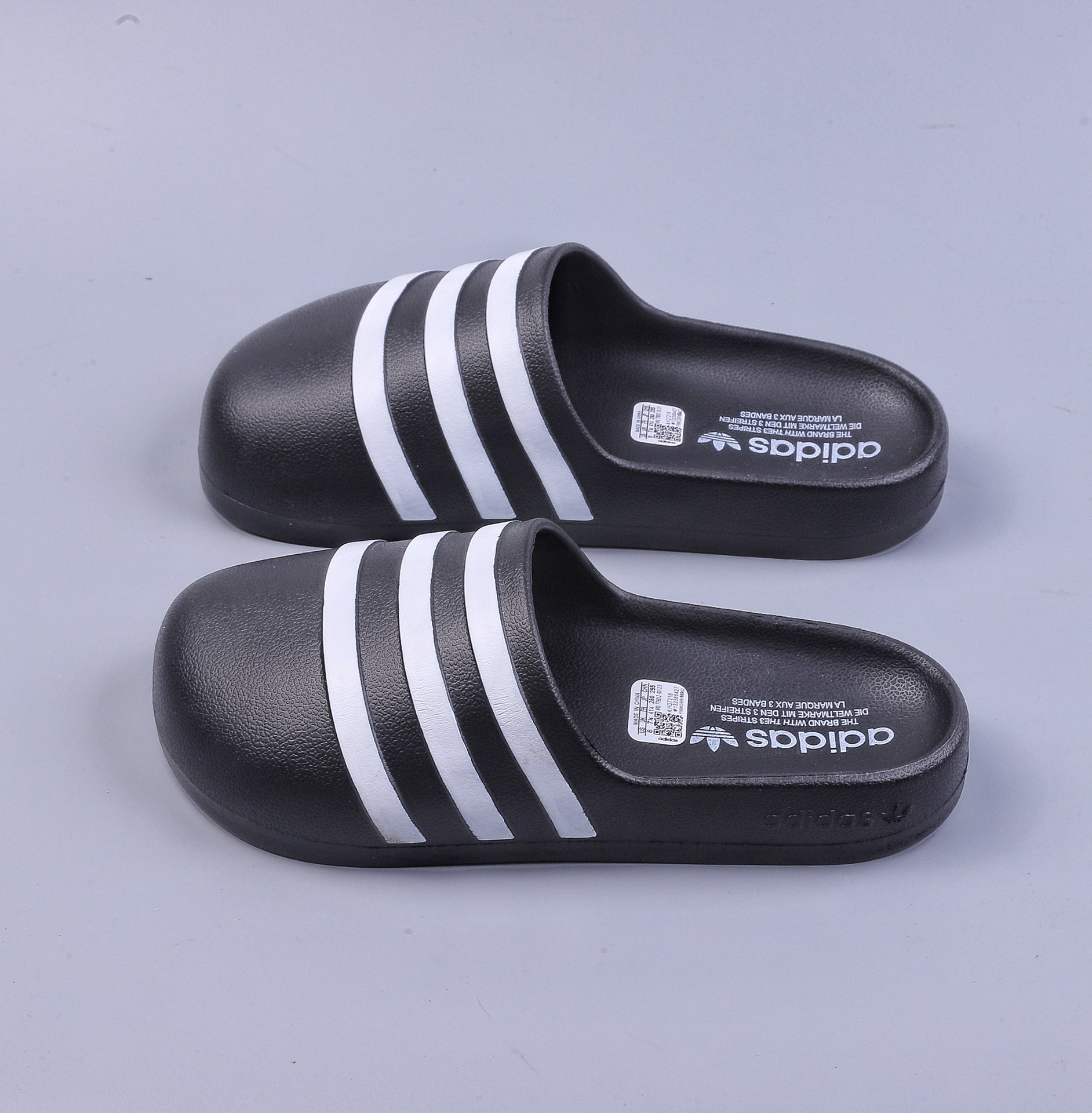 Adidas/clover adiFOM adilette black and white Baotou men and women bread slippers sandals HQ7218