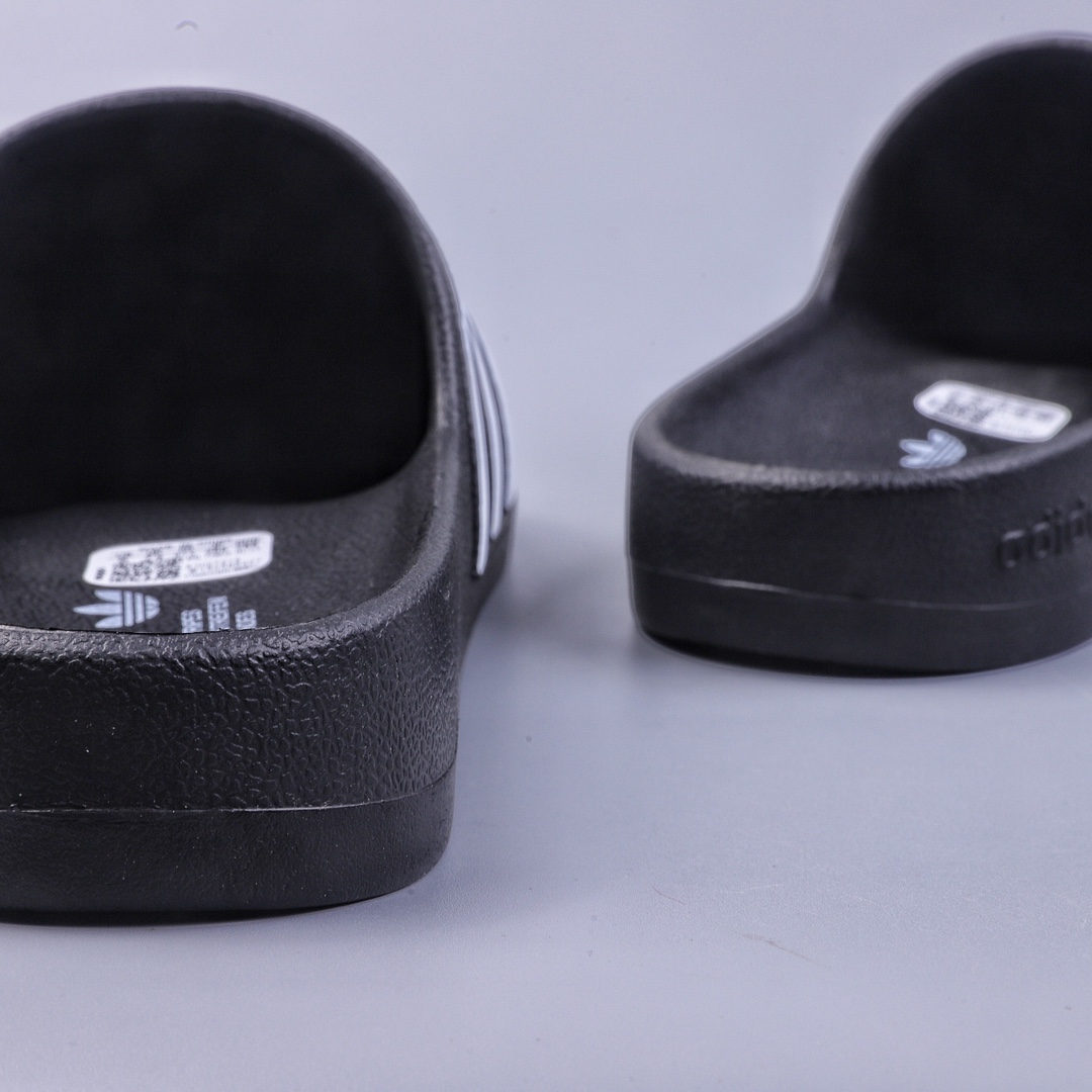 Adidas/clover adiFOM adilette black and white Baotou men and women bread slippers sandals HQ7218