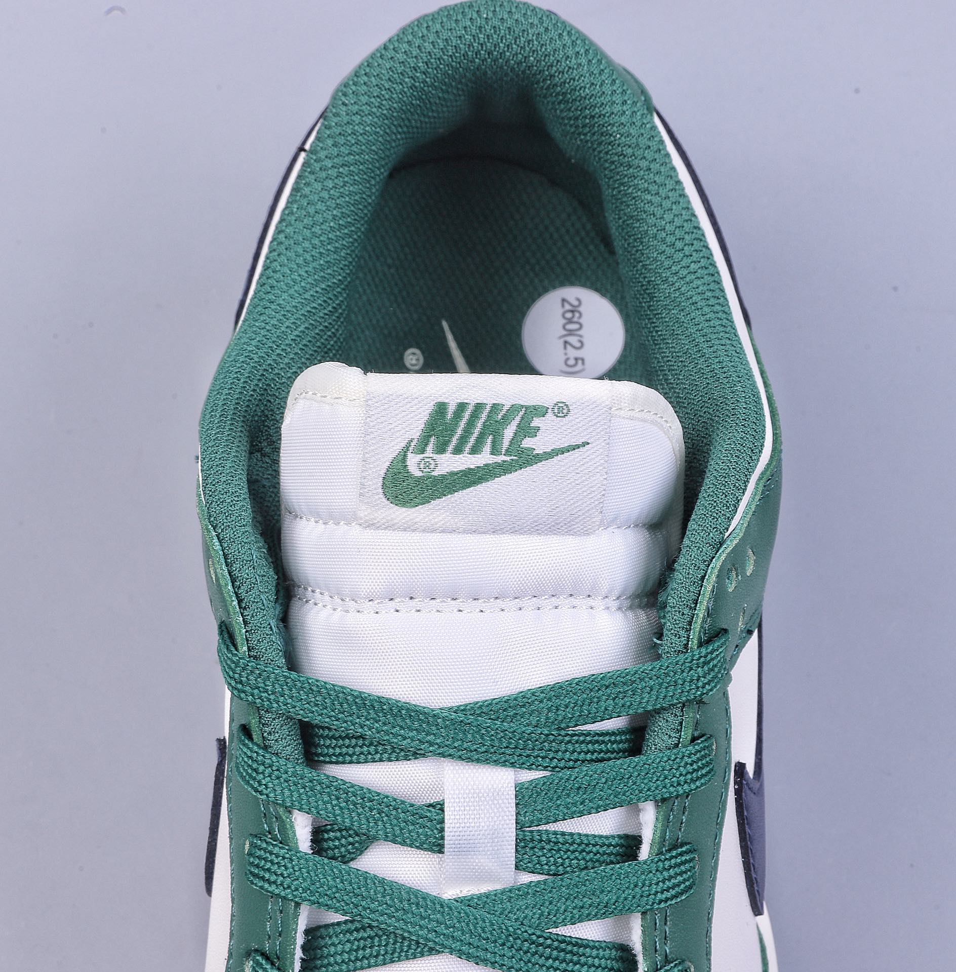 Nike SB Dunk Low ”Gorge Green/Navy” Dunk Series Low-top Sneakers ”Vintage Green, White and Royal Blue” DD1503-300