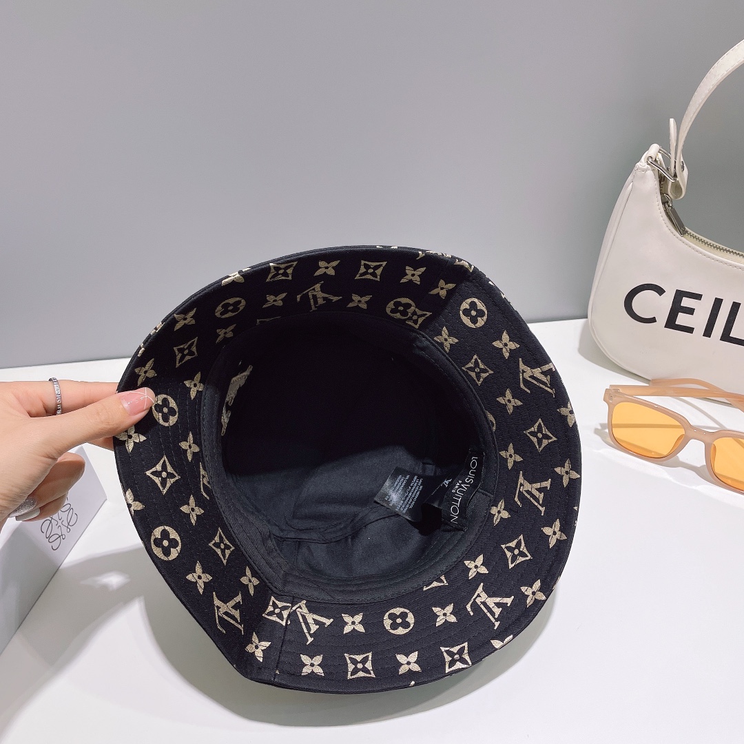 💰上新!路易威登 LouisVuitton 😍新款LV渔夫帽,重工打造♥️高端大气,百搭款🤗男女通用!