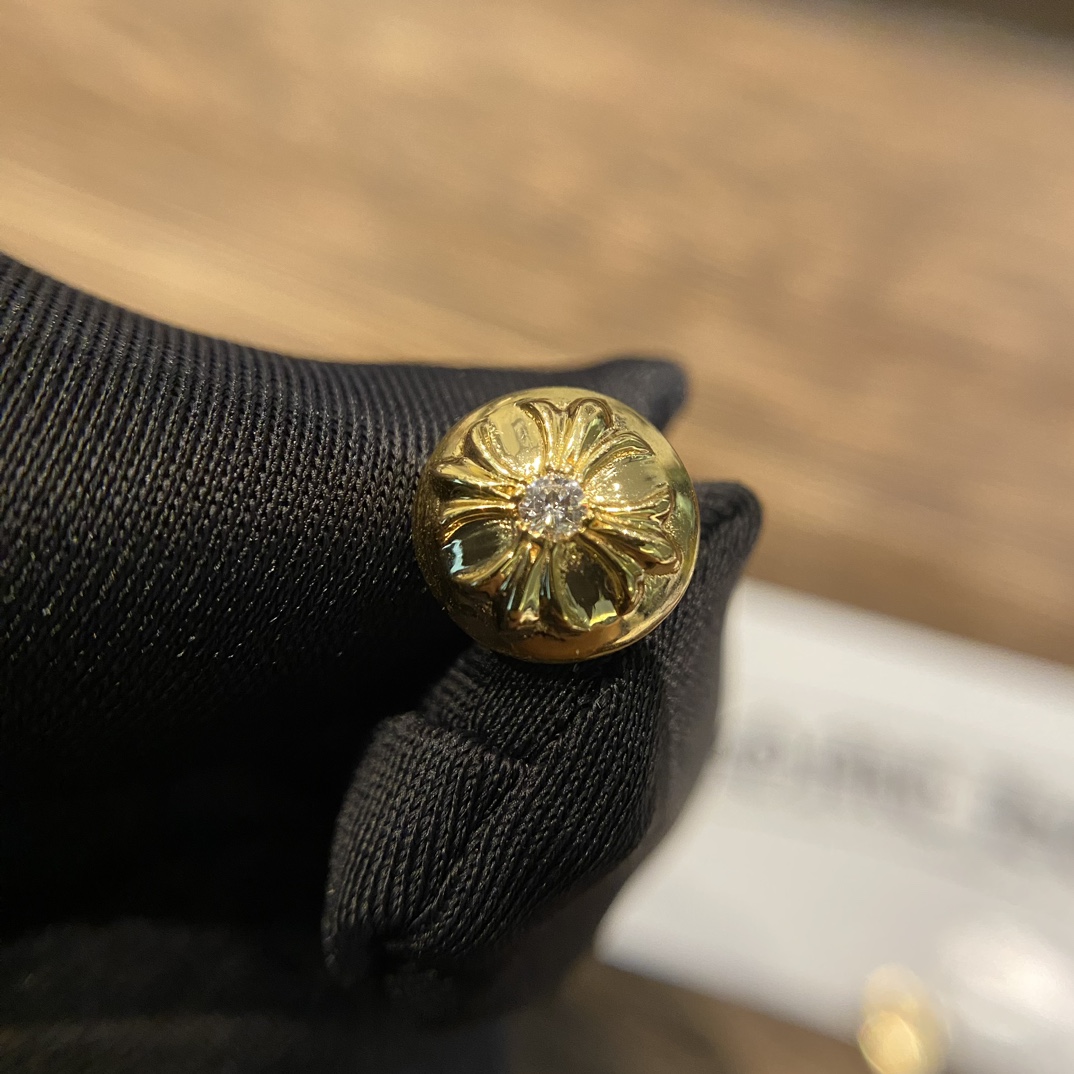 Gold-plated custom with diamond setting