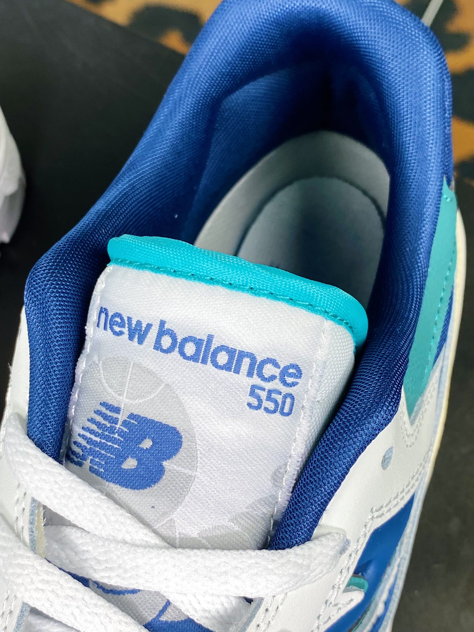 New Balance BB550 series classic retro low-top sneakers 