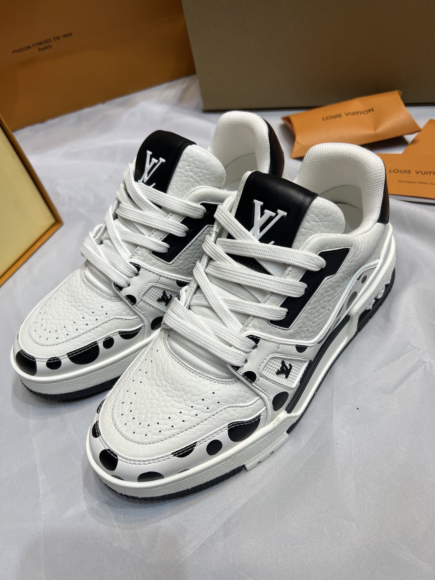 루이비통 신발 94855 Louis Vuitton Shoes