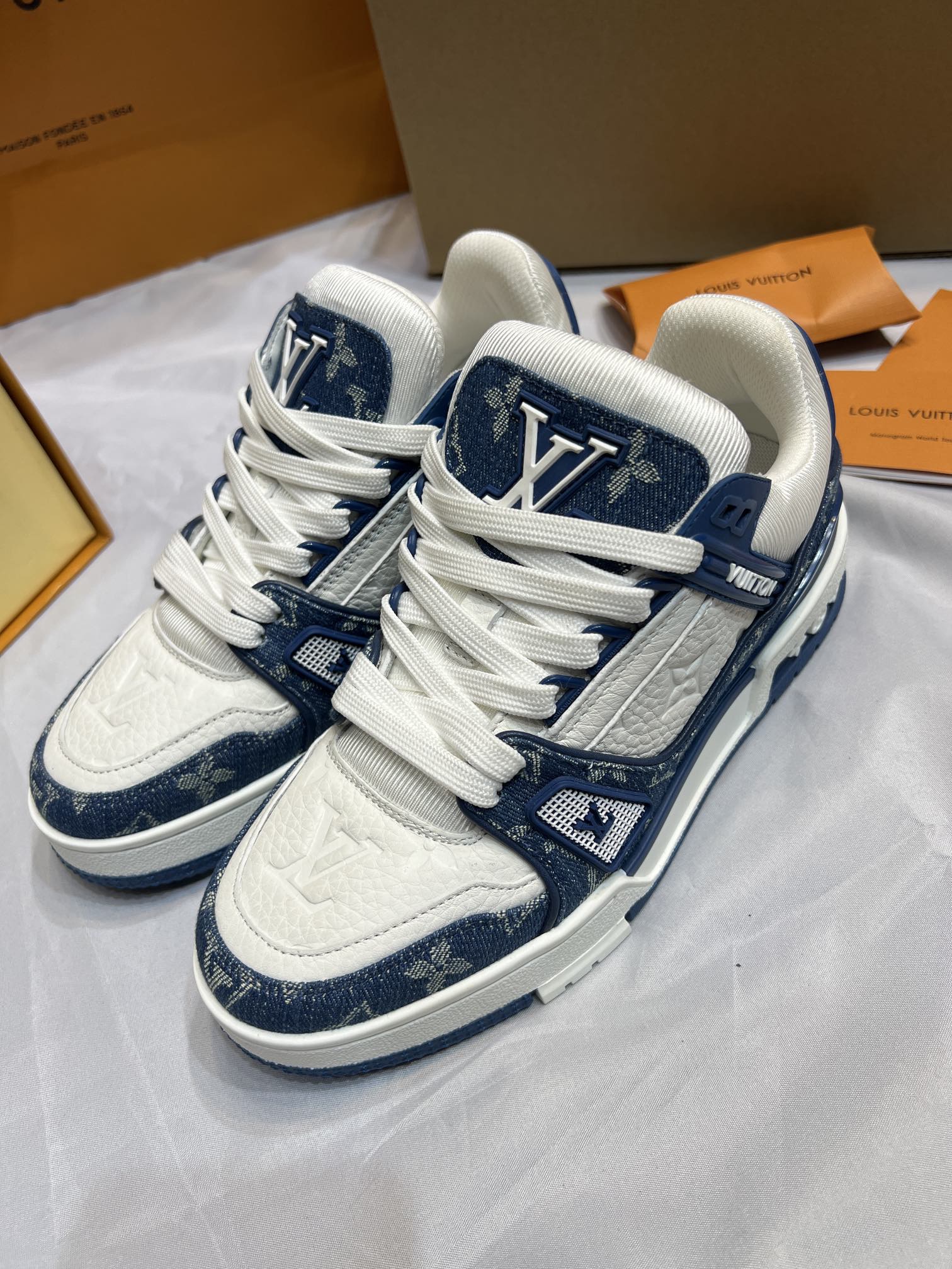 루이비통 신발 94851 Louis Vuitton Shoes