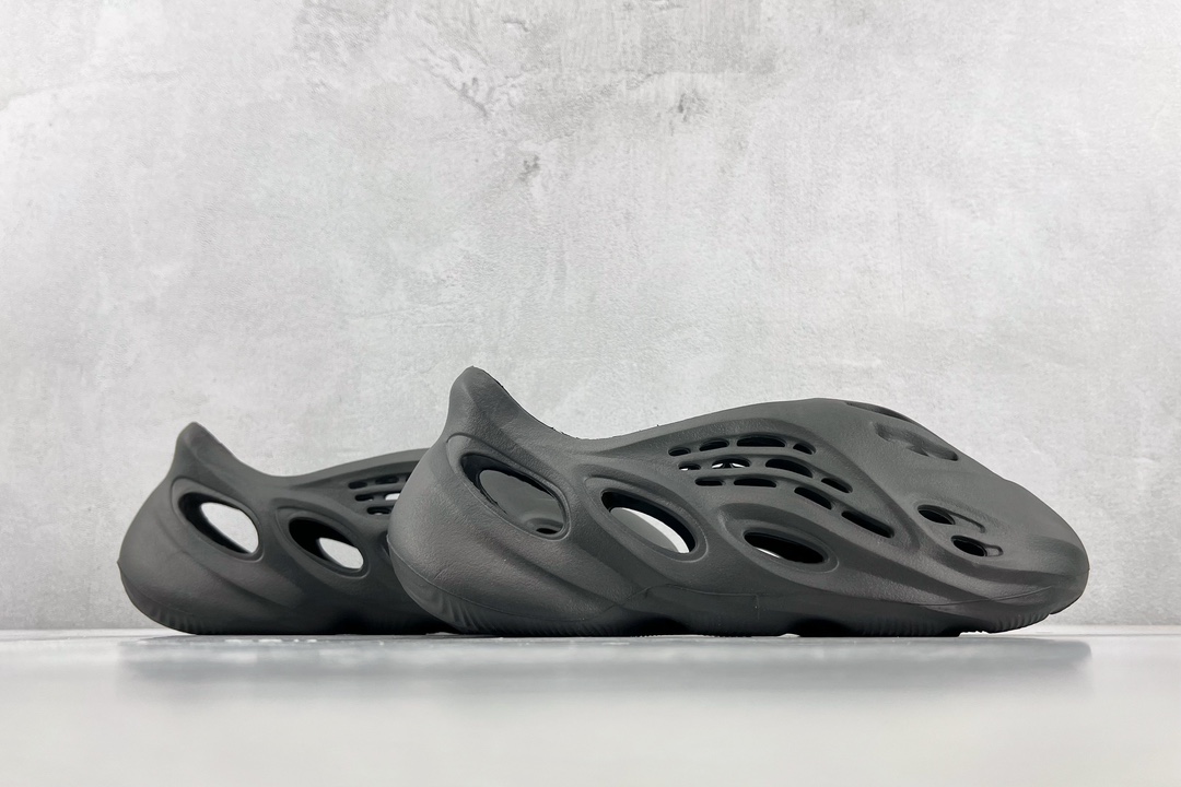 adidas originals Yeezy Foam Runner 