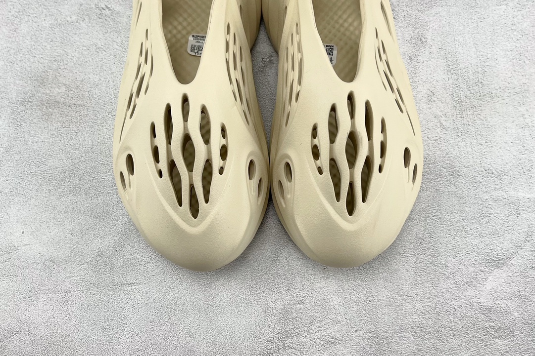 adidas originals Yeezy Foam Runner White FY4567