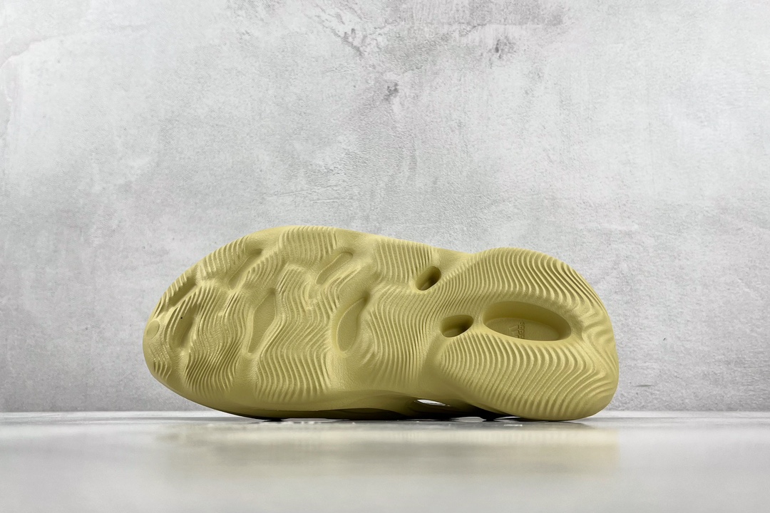 adidas originals Yeezy Foam Runner yellow GV6775