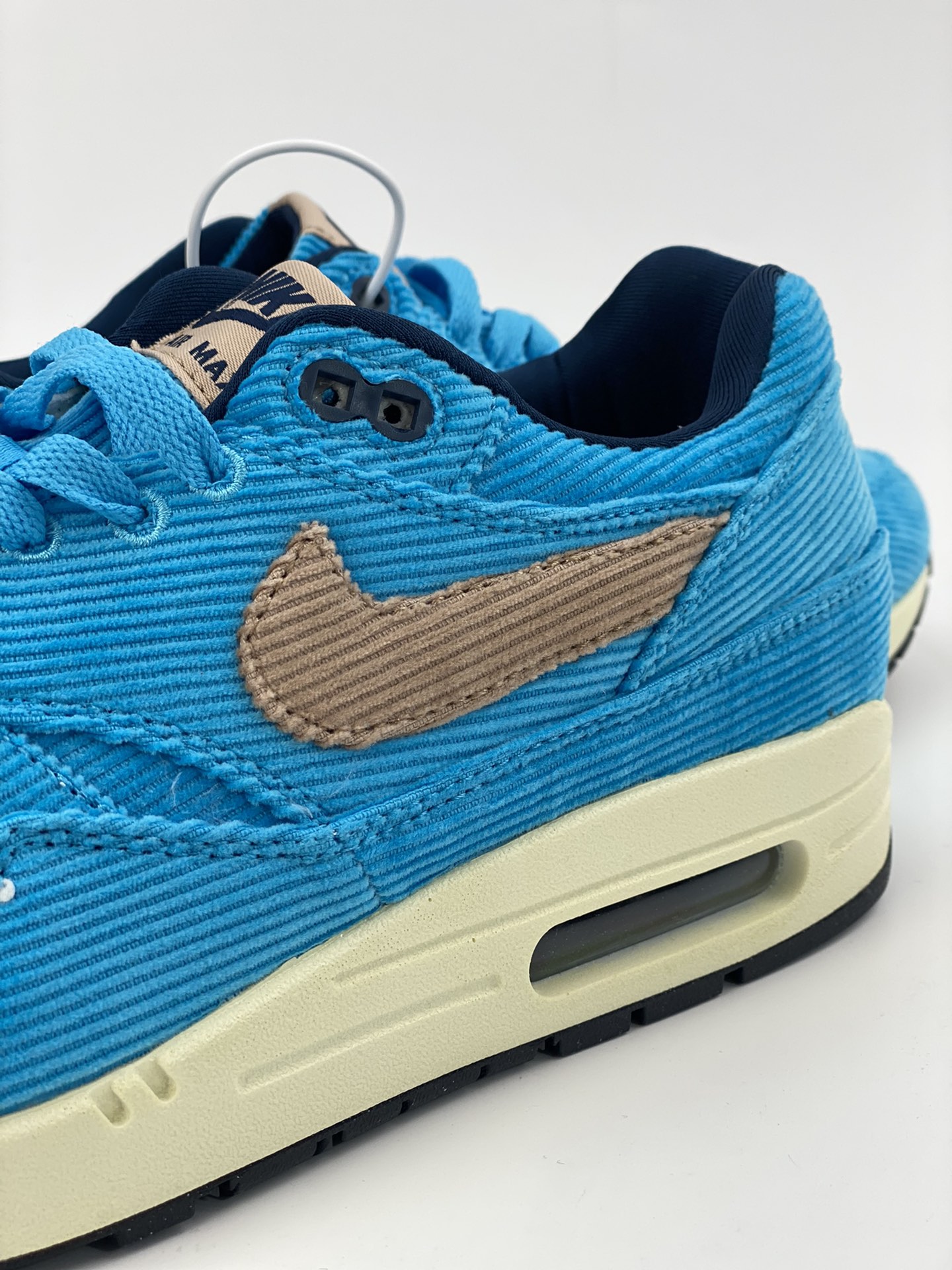 Nike Air Max 1 PRM sky blue corduroy retro casual running shoes FB8915-400