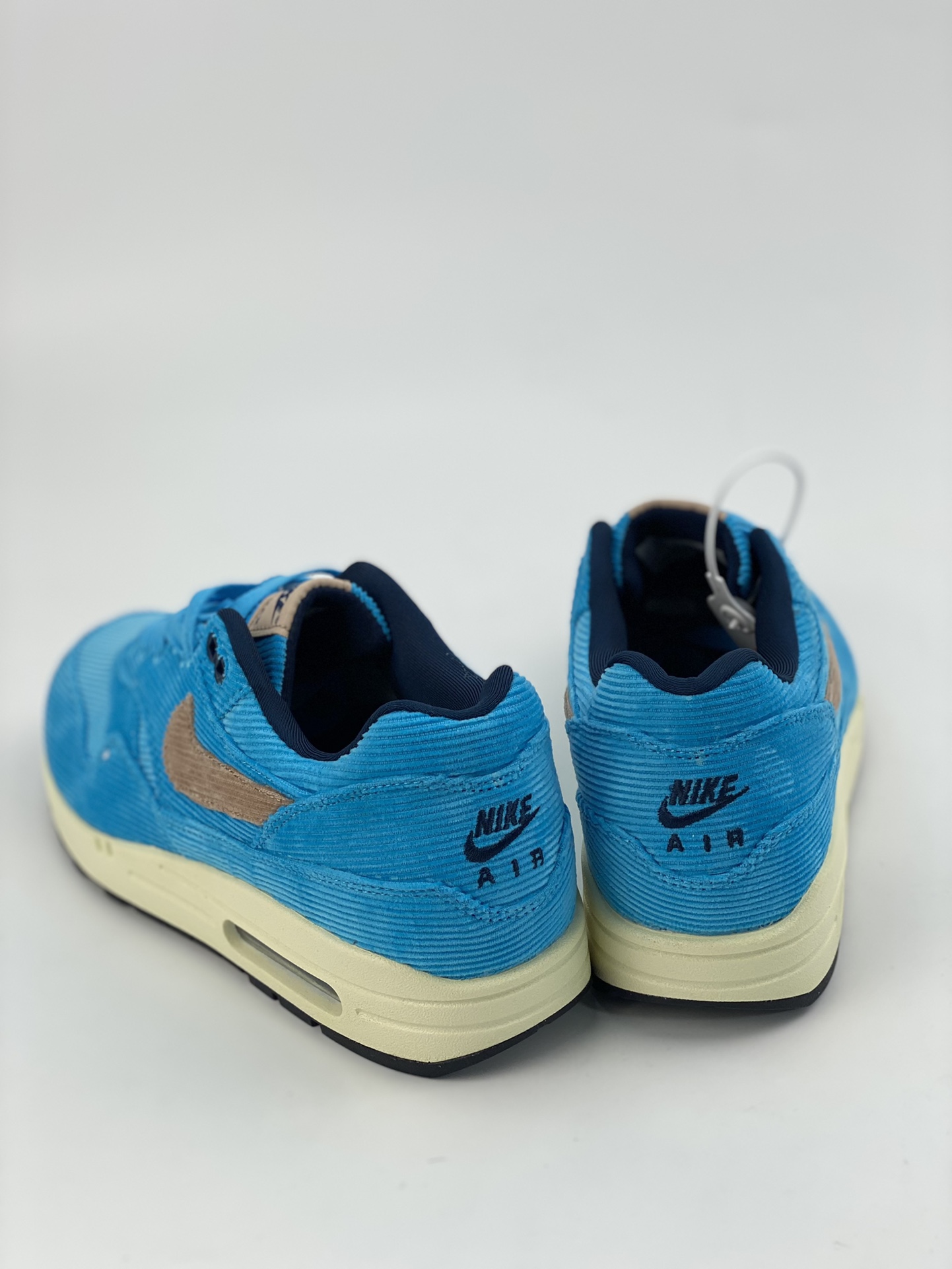 Nike Air Max 1 PRM sky blue corduroy retro casual running shoes FB8915-400