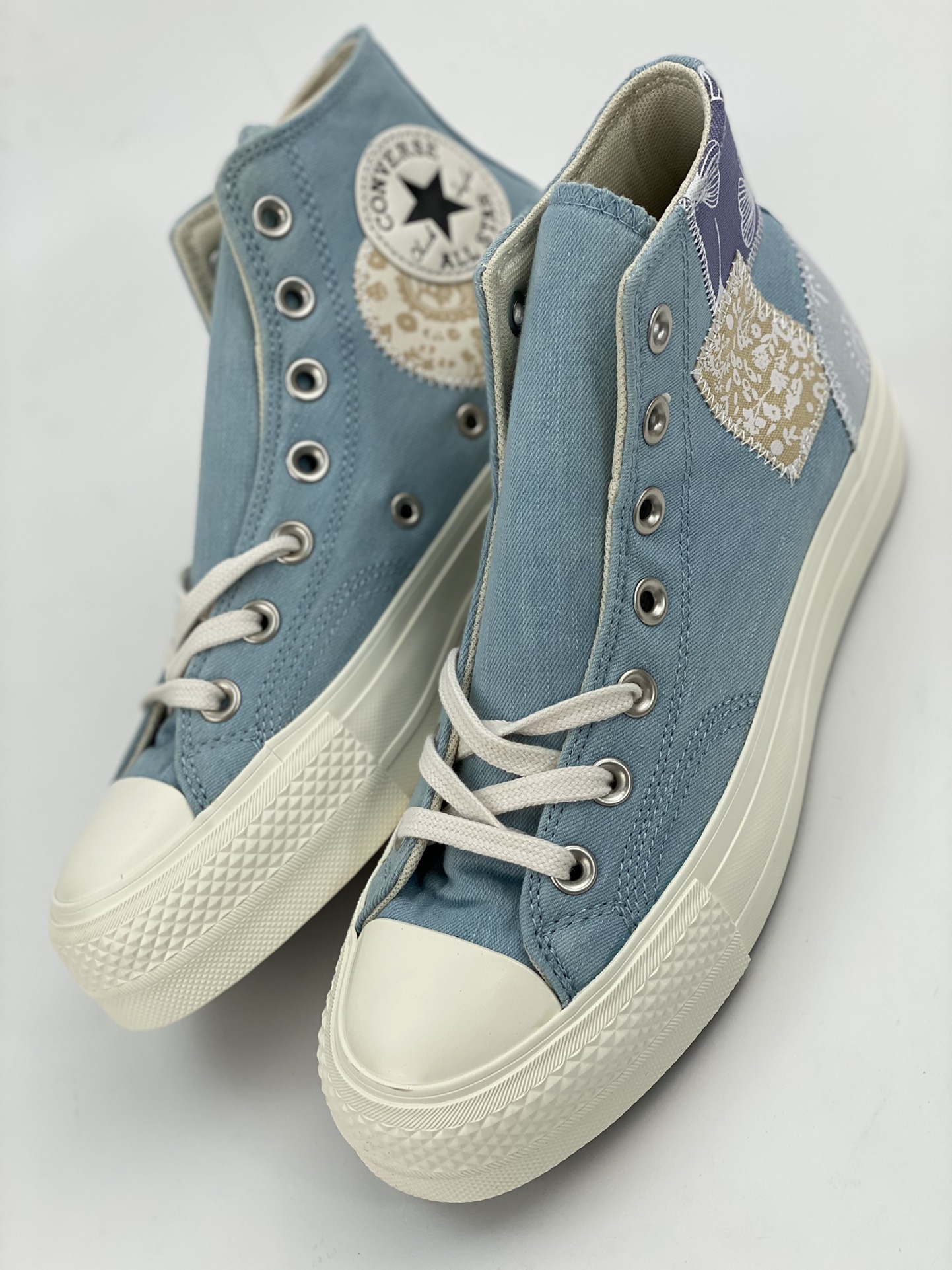 Converse Chuck 1970s Blue Floral Stitching New Product A06821C