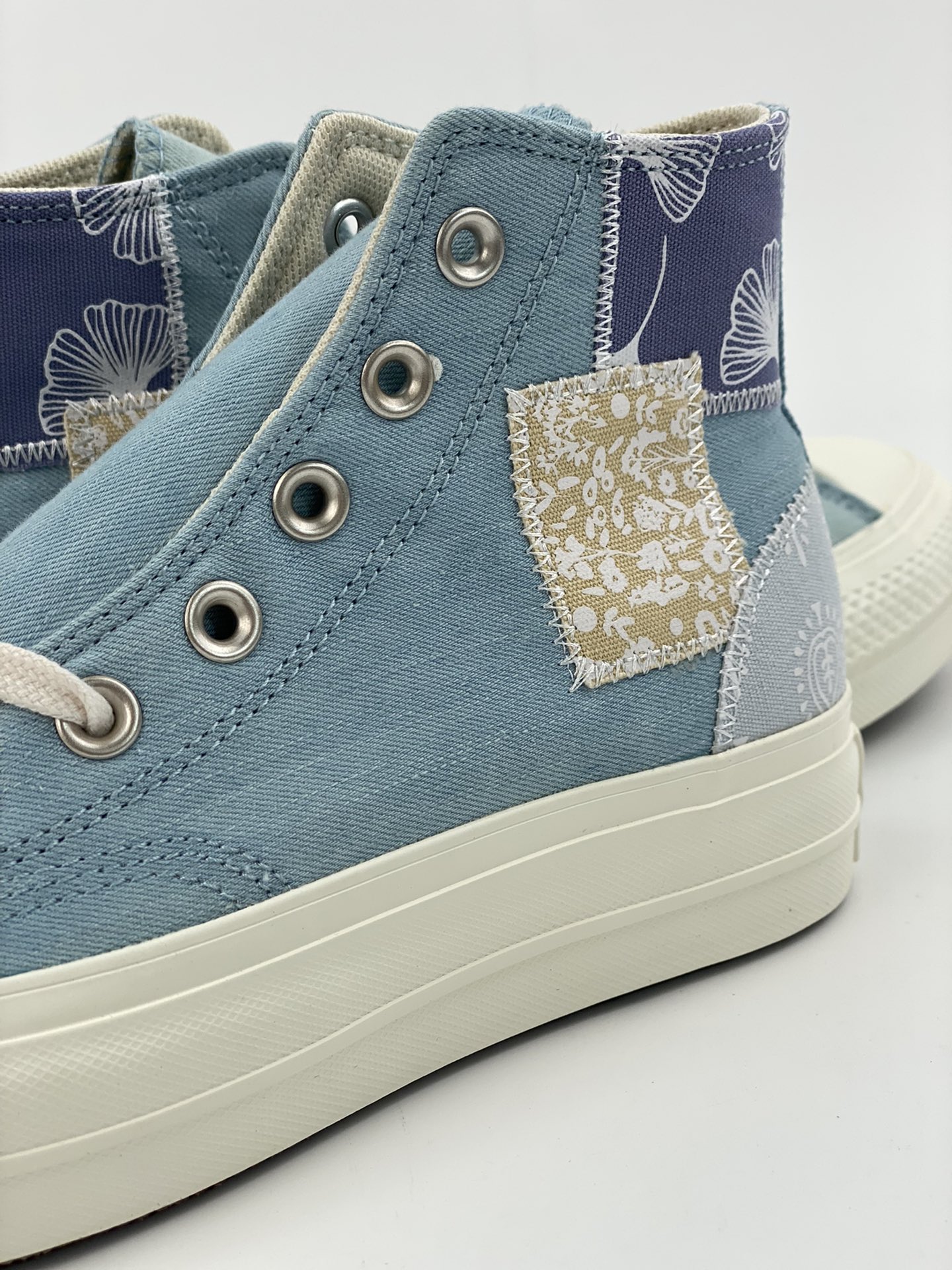 Converse Chuck 1970s Blue Floral Stitching New Product A06821C