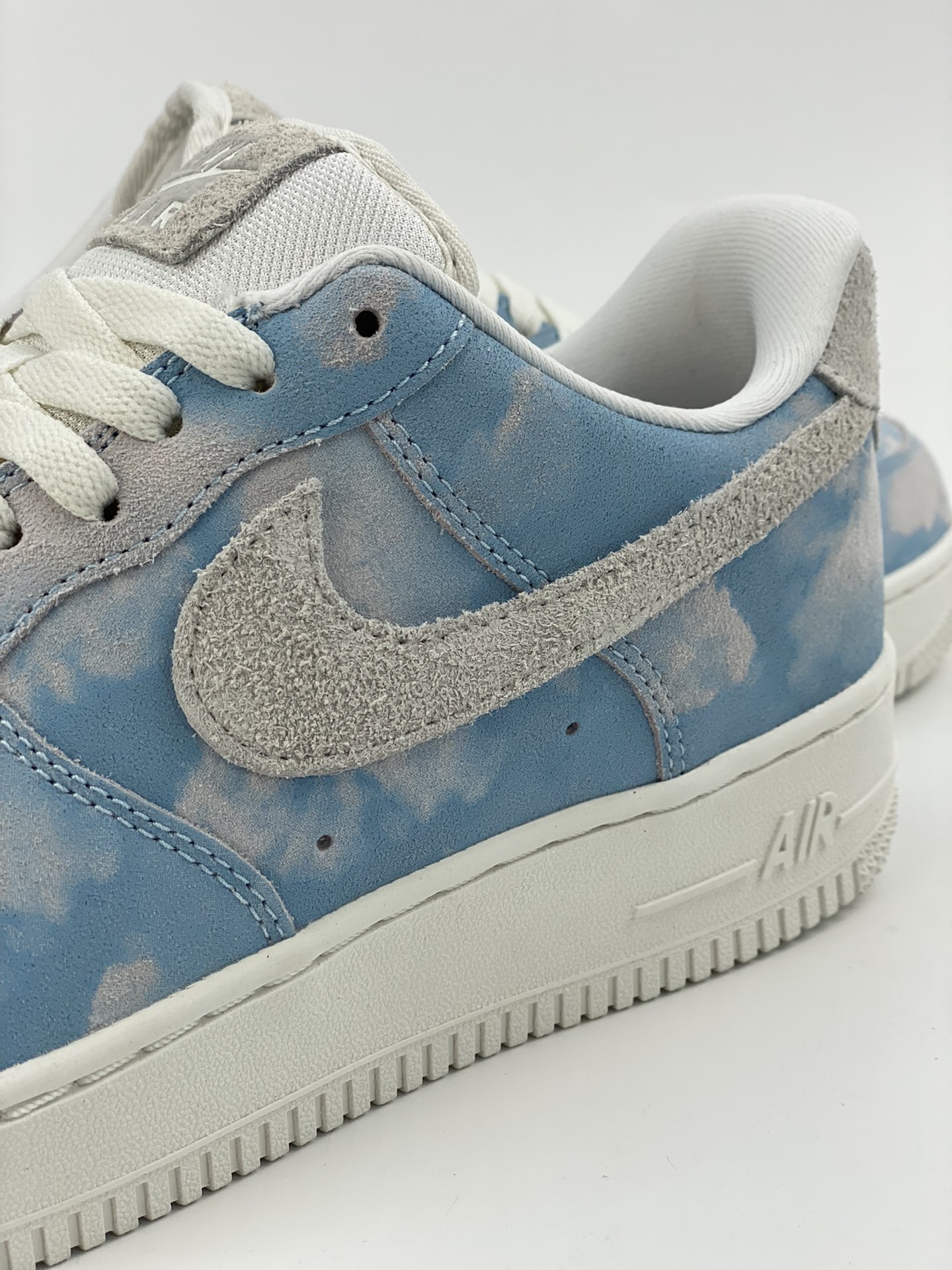 Nike Air Force 1 Low 07 Blue and White Tie Dye FD0883-400