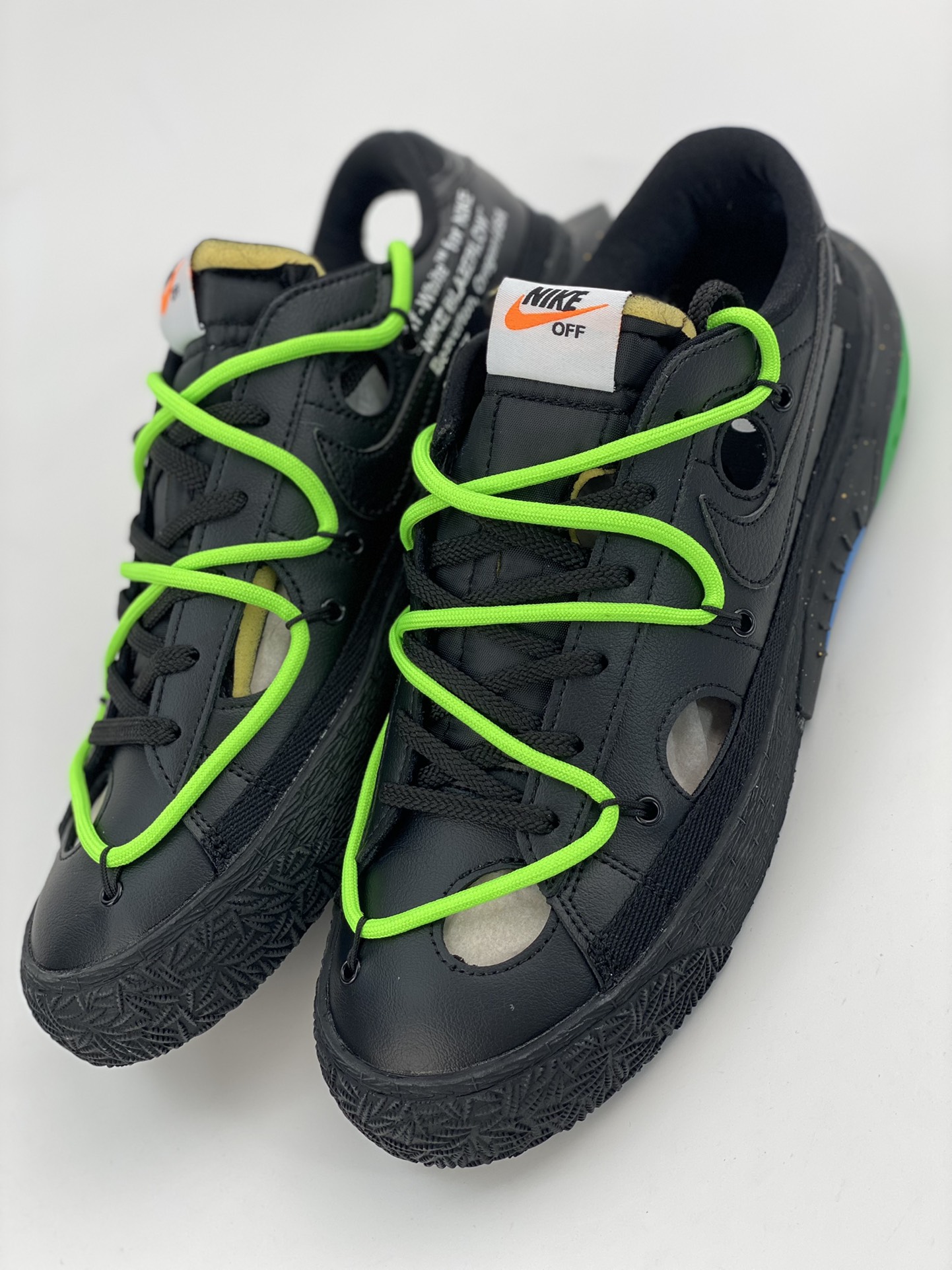240 Off-White x Nike Blazer Low 开拓者解构低帮 DH7863-001