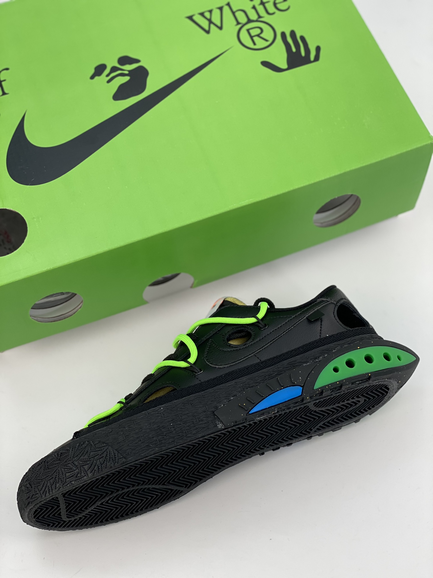 240 Off-White x Nike Blazer Low 开拓者解构低帮 DH7863-001