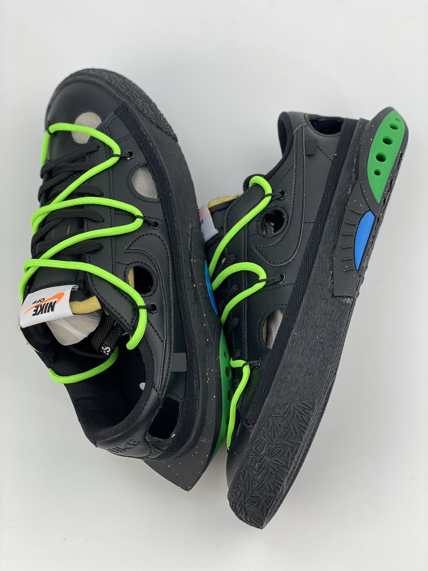 240 Off-White x Nike Blazer Low 开拓者解构低帮 DH7863-001