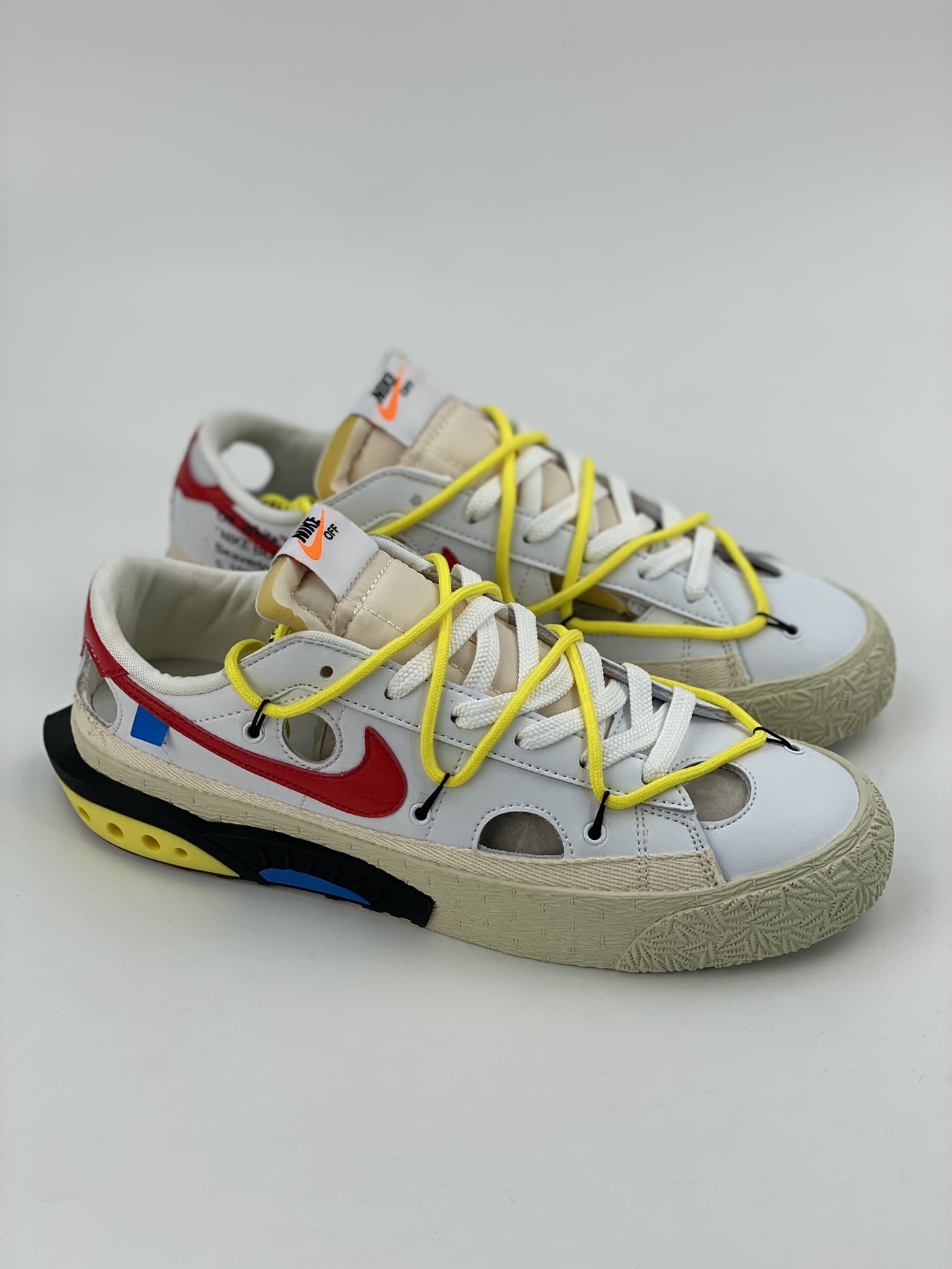 240 Off-White x Nike Blazer Low 开拓者解构低帮 DH7863-100