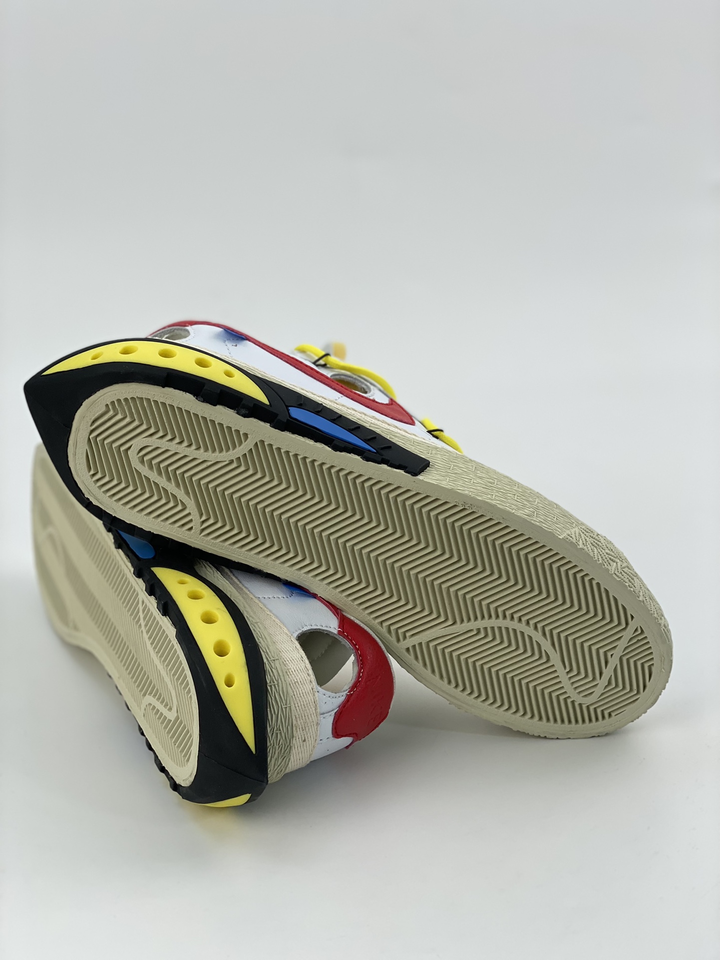 240 Off-White x Nike Blazer Low 开拓者解构低帮 DH7863-100