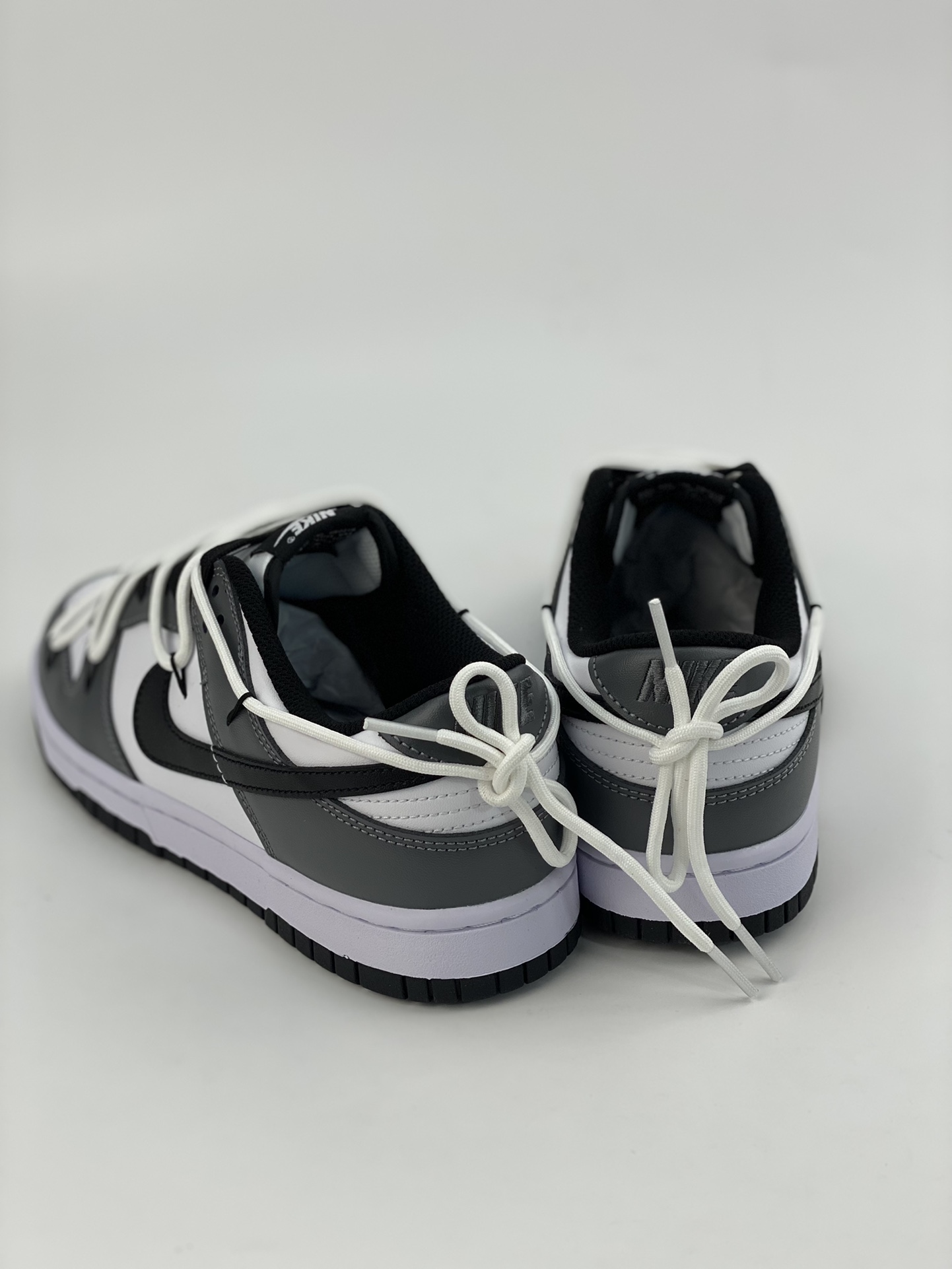 240 NIKE SB Dunk Low 雾色渡鸦 黑白灰绑带 DD1503-101