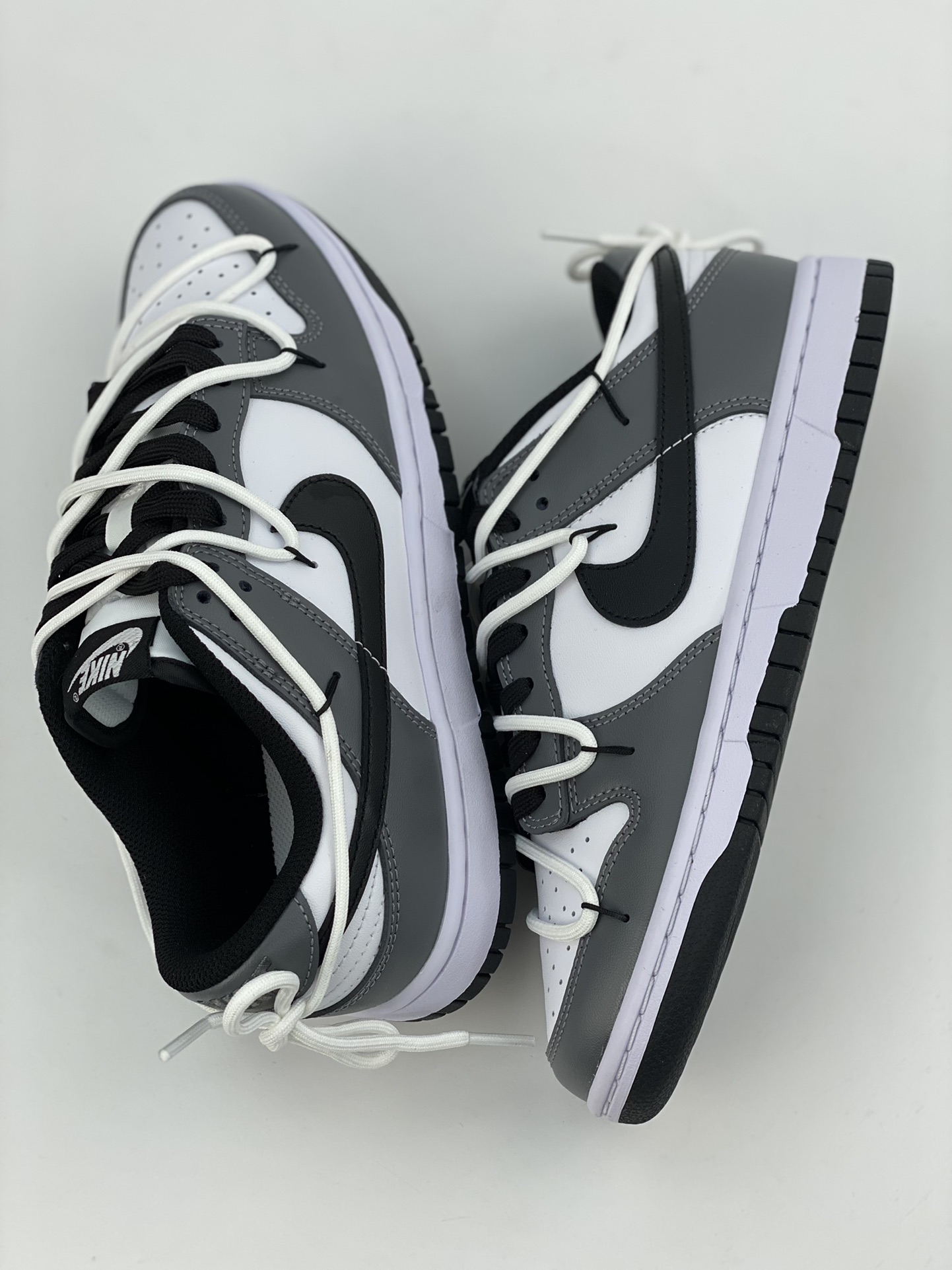 240 NIKE SB Dunk Low 雾色渡鸦 黑白灰绑带 DD1503-101