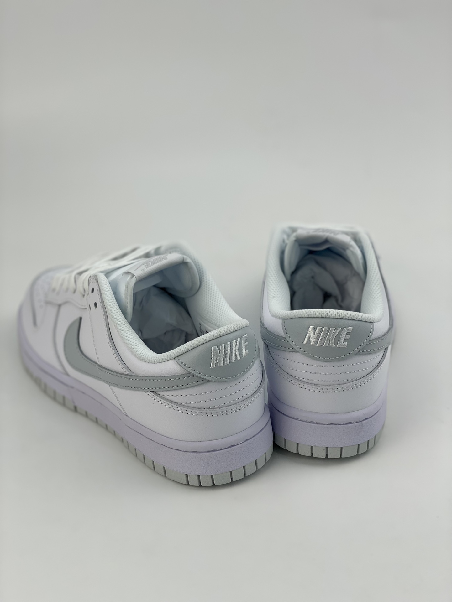 NIKE SB Dunk Low Neutral Grey White Grey DH9765-102