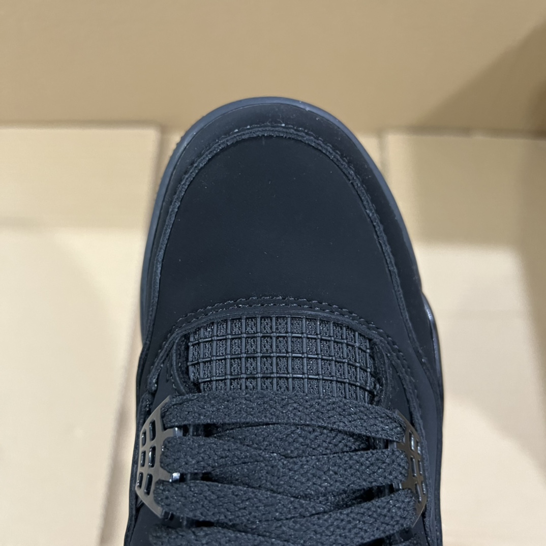 ¡aj4 gato negro!