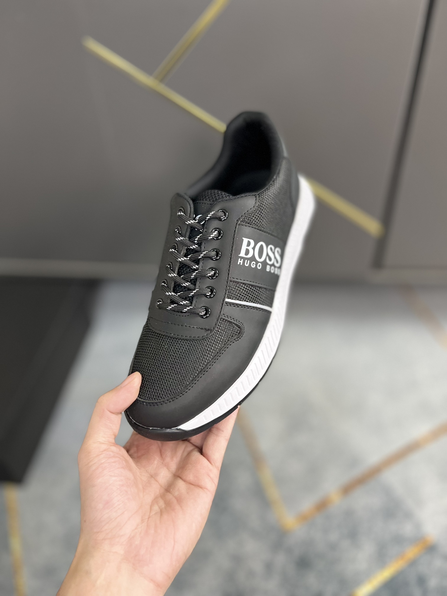 :❤️❤️❤️【BOSS】Sports men's shoes have become a never-ending fashion darling with their classic design