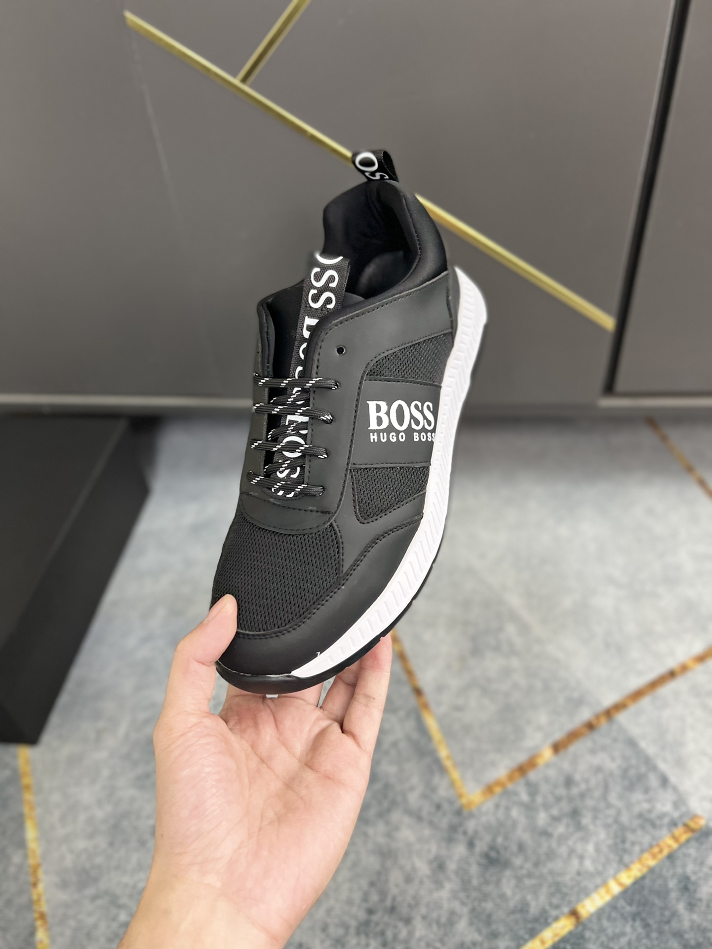 :❤️❤️❤️【BOSS】Sports men's shoes have become a never-ending fashion darling with their classic design
