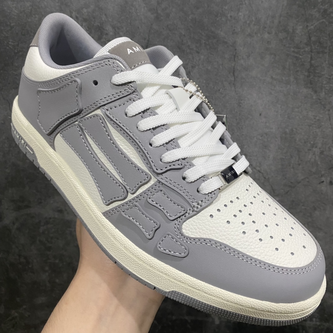 图片[3]-【莞产纯原版本】Amiri 埃米尔 Skeleton Low-Skel top Sneakers 骨骼系列 低帮休闲板鞋原版一比一开发 全套原版包装已经复刻到缝隙全新订单出货 市售最高版本 外贸 平台高端零售专供品质 原版皮料打造 正确骨头形状 鞋舌外翻细节 头层牛皮双层加厚鞋面 鞋帮侧面骨头采用两张牛皮贴合处理 立体感更好 皮料切口均油边处理 定制金属LOGO铭牌及吊牌 及其复杂的工艺已经完全攻克 可对比市面任何版本 （原版可提供拍摄对比细节）n黑色白骨头尺码：35 36 37 38 39 40 41 42 43 44 45-莆田鞋批发中心