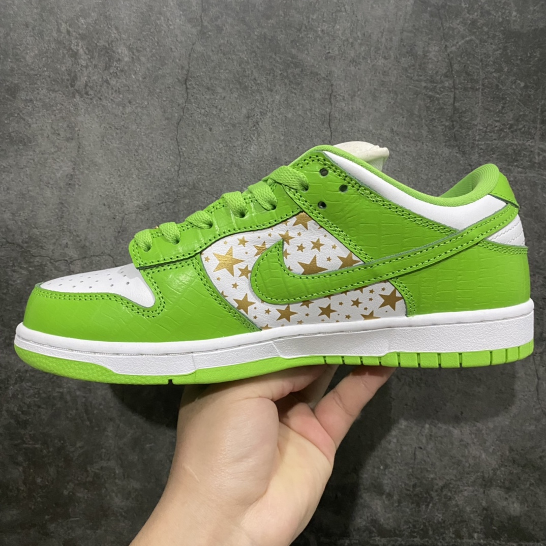 [OG Version] Supreme x Nike SB Dunk Low DM DH3228-100