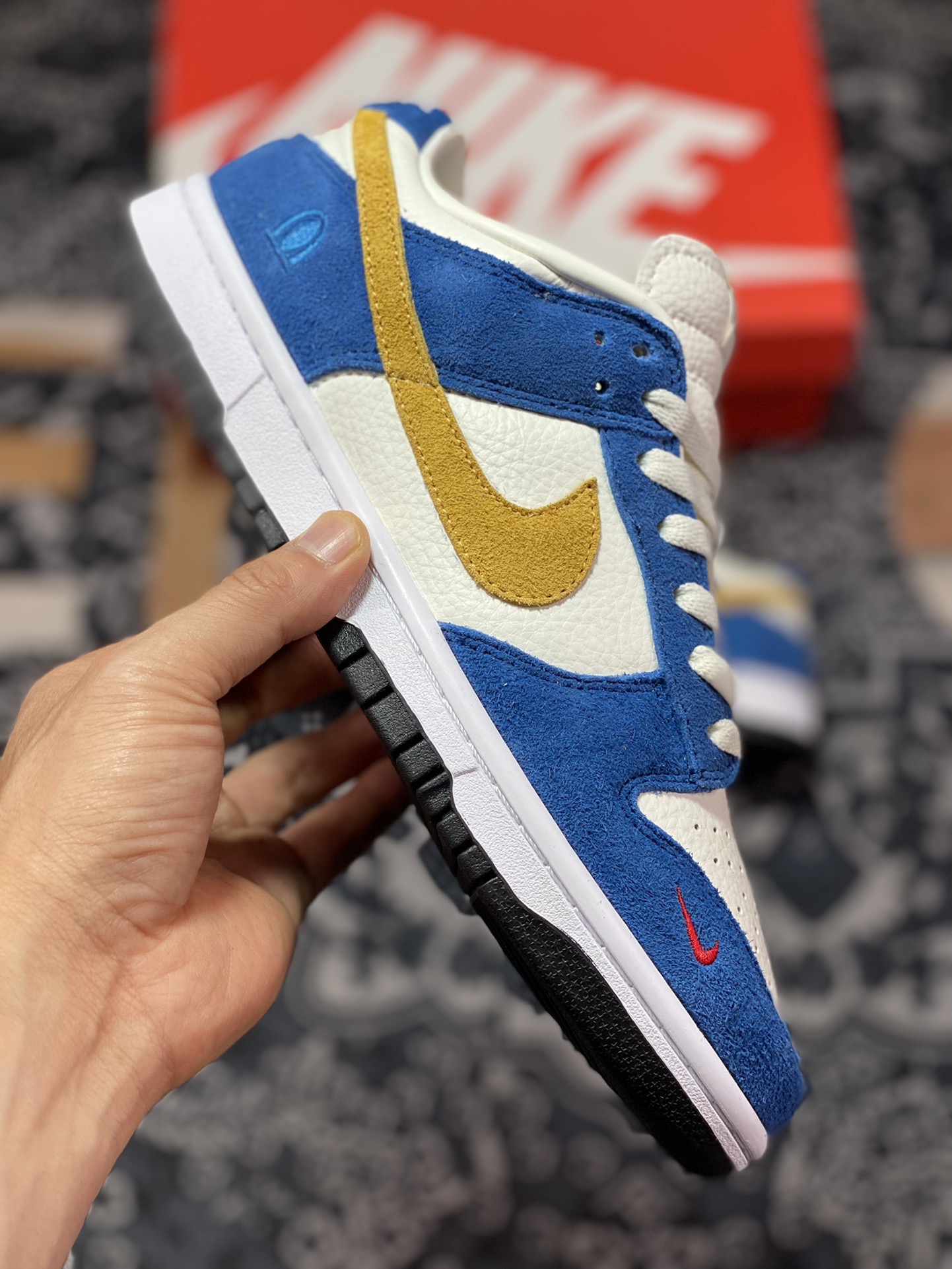 Kasina x Nike SB Dunk Low “80s Bus” 联名蓝黄 CZ6501-100