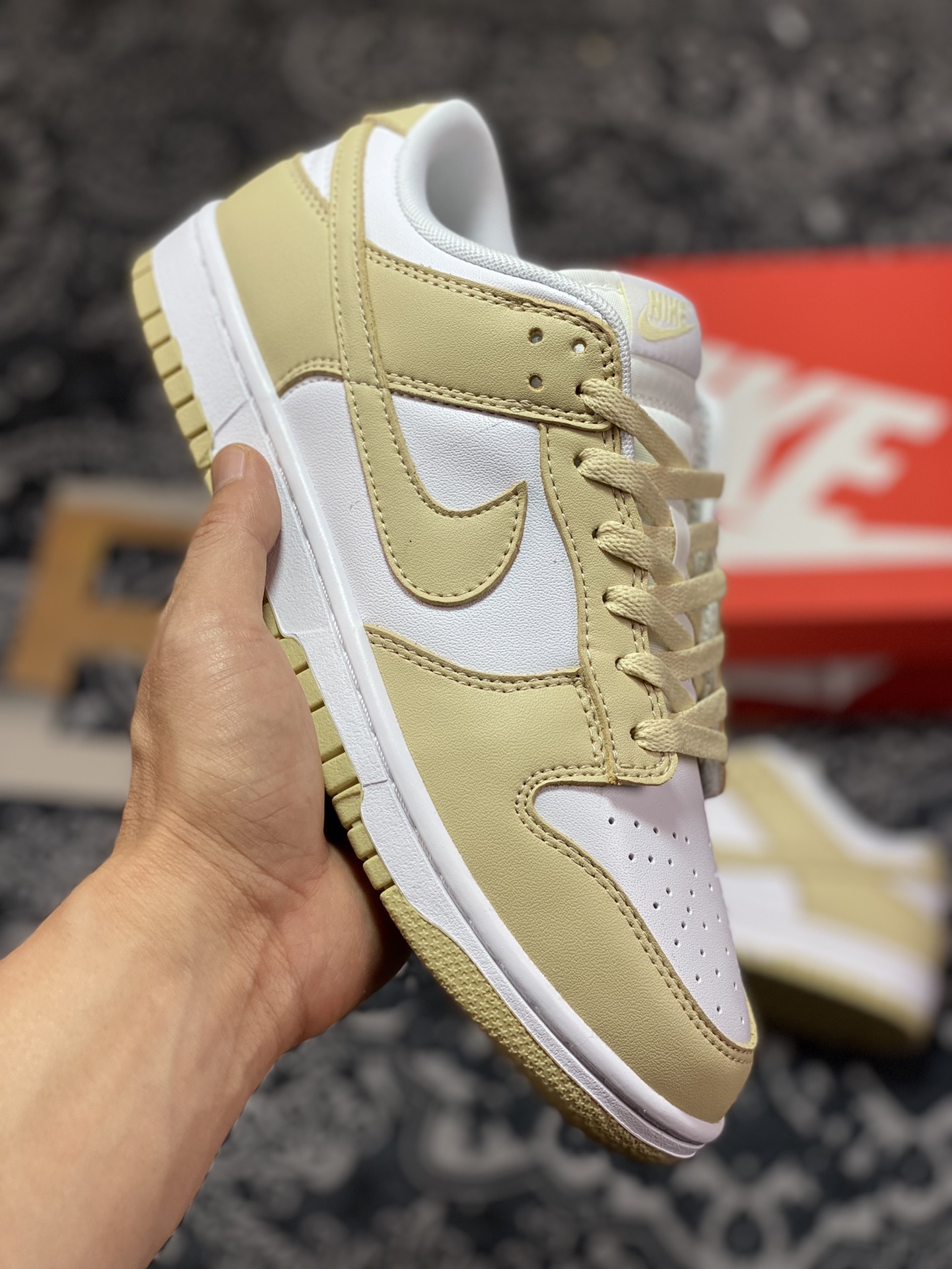 Nike Dunk SB “Team Gold” 米白全头层版本 DV0833-100