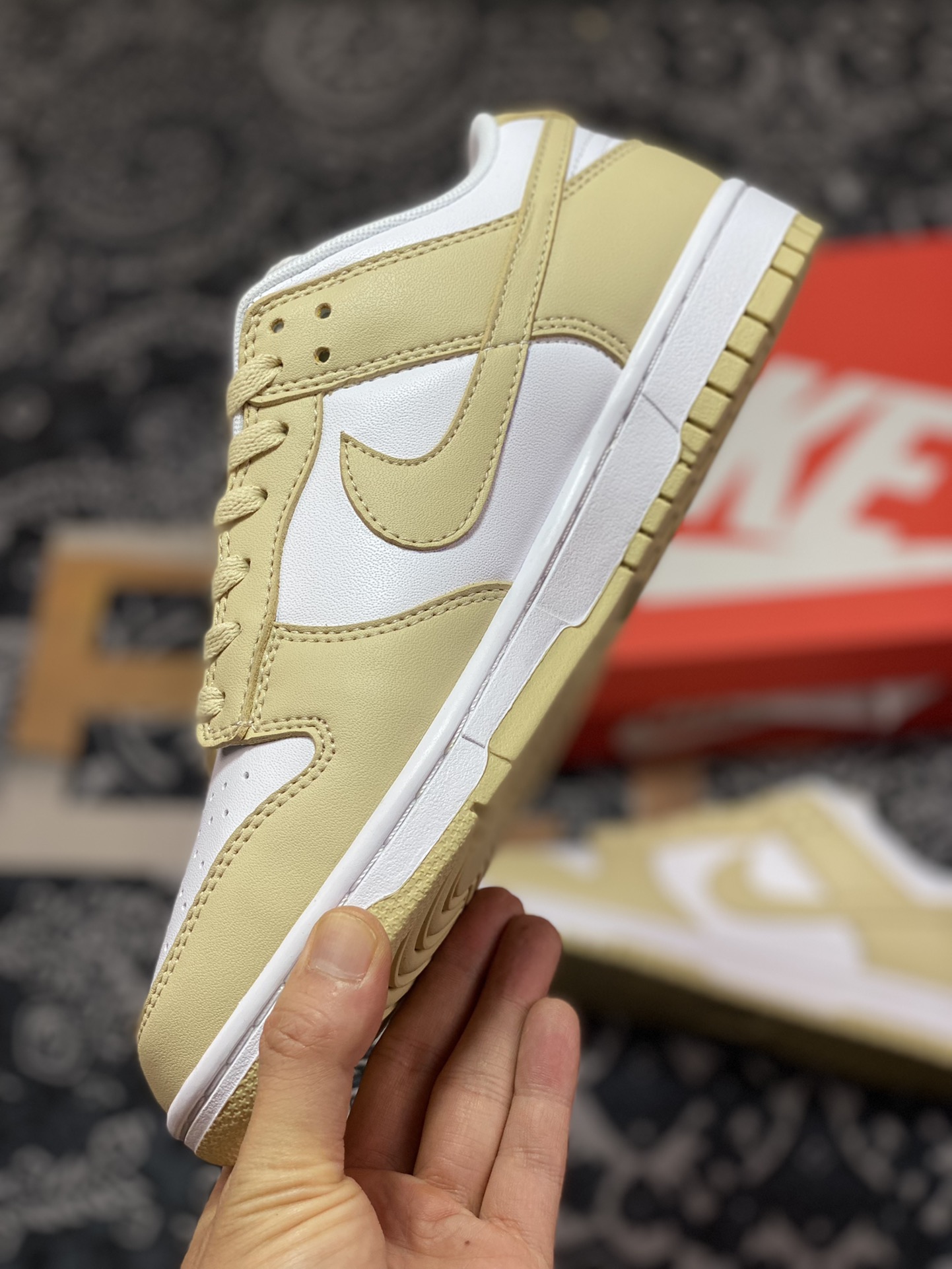 Nike Dunk SB “Team Gold” 米白全头层版本 DV0833-100