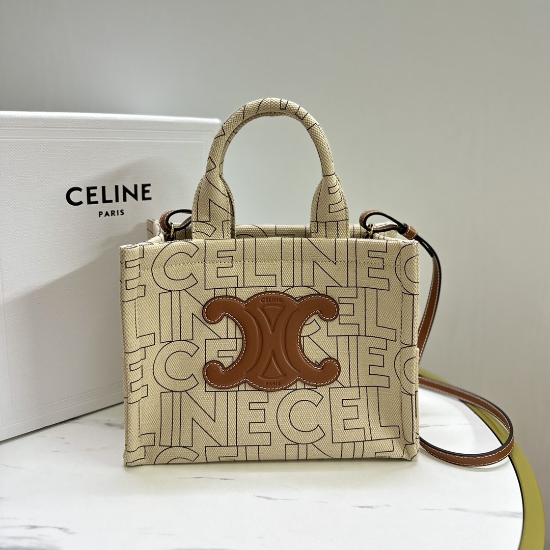 新品上线️️CE新品织物托特科技感logo印花低调高级!柔软织物的材料增加随性洒脱的味道️手提️斜挎!托