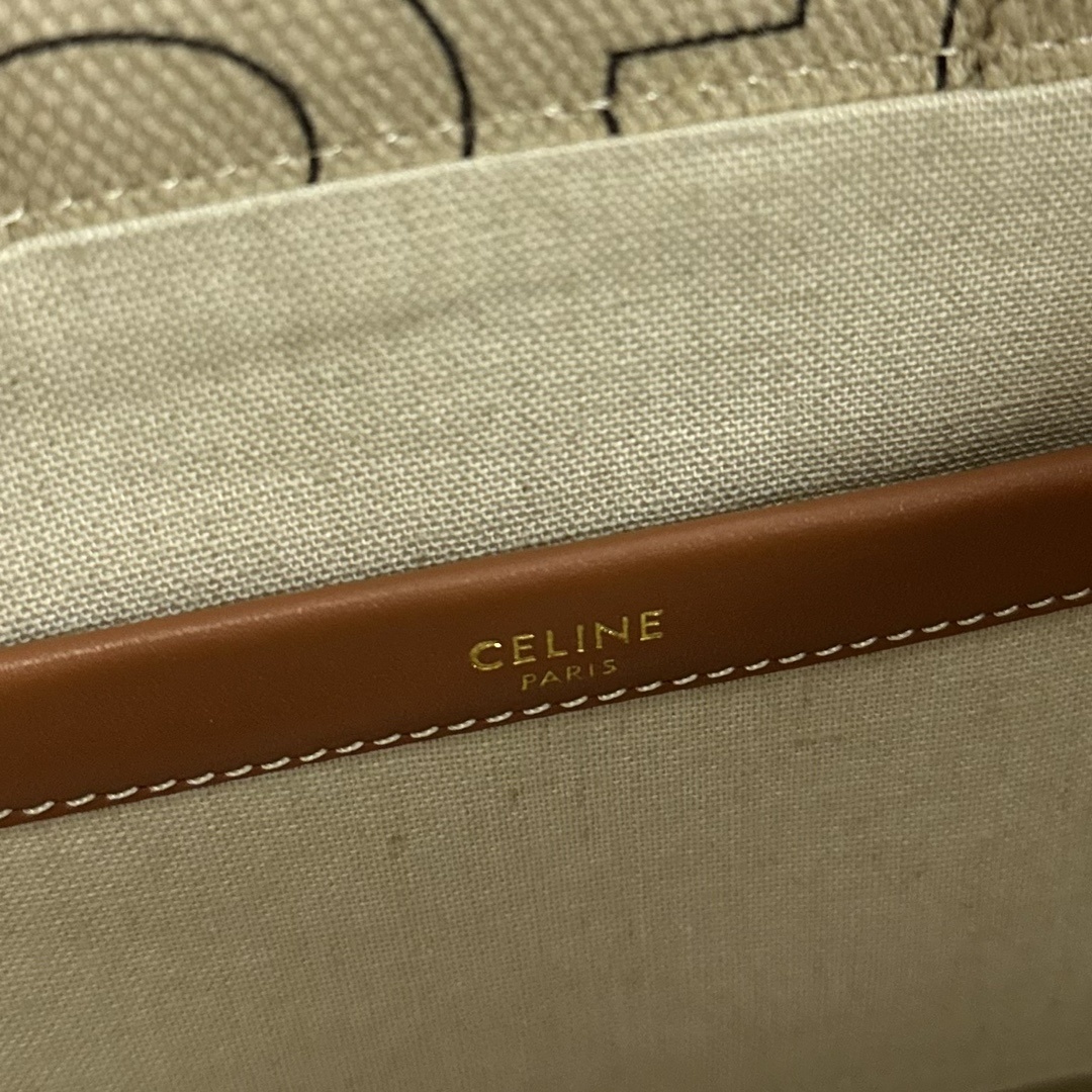 新品上线️️CE新品织物托特科技感logo印花低调高级!柔软织物的材料增加随性洒脱的味道️手提️斜挎!托