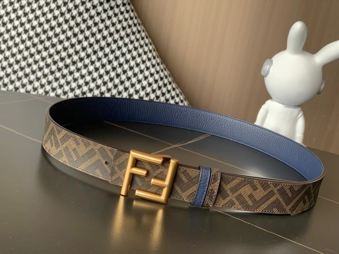 Fendi 礼盒 芬迪 FENDI亮面双F标志 · 意大利进口小荔枝牛皮 · BAGUETTE系列 · 𝟑