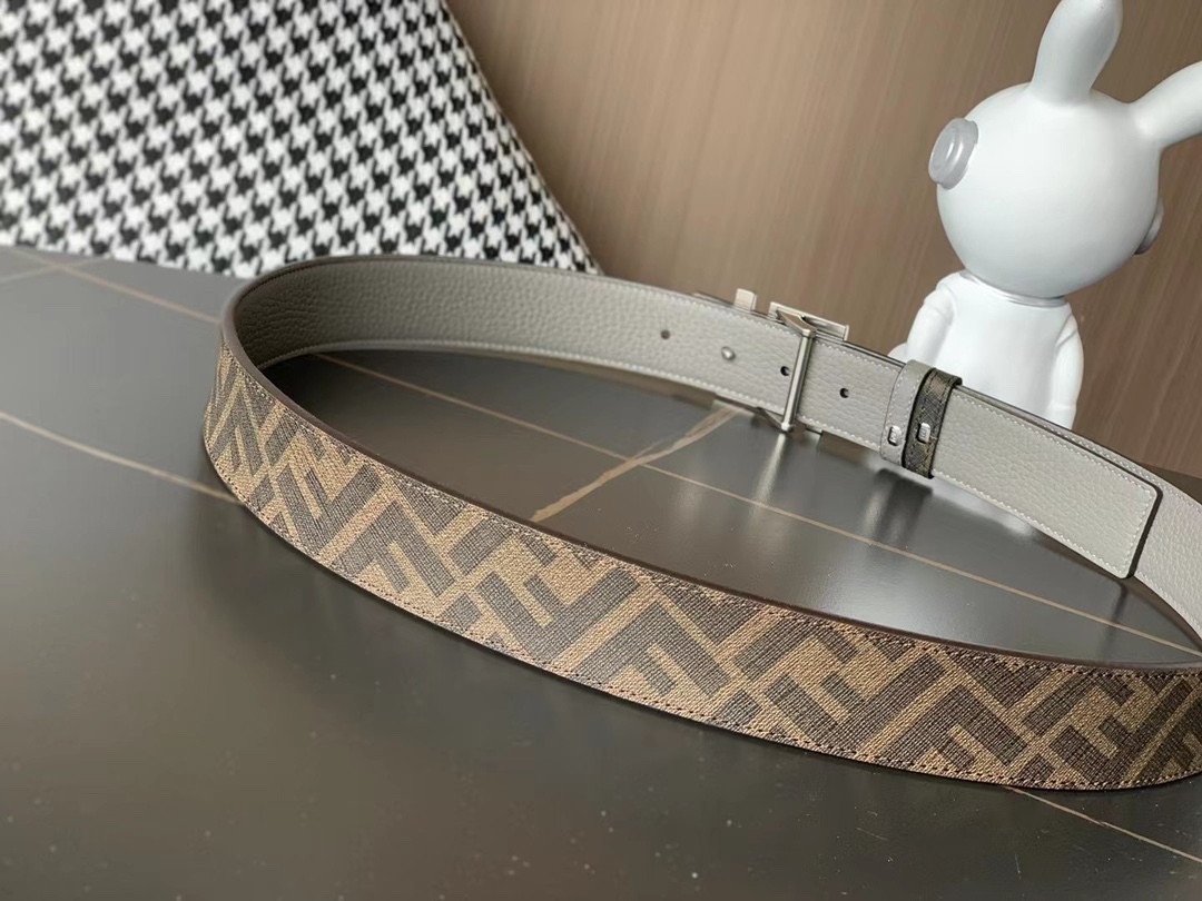 Fendi 礼盒 芬迪 FENDI亮面双F标志 · 意大利进口小荔枝牛皮 · BAGUETTE系列 · 𝟑