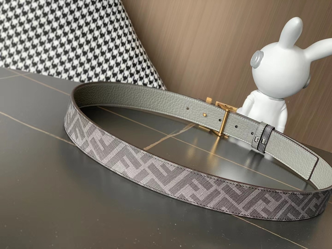 Fendi 礼盒 芬迪 FENDI亮面双F标志 · 意大利进口小荔枝牛皮 · BAGUETTE系列 · 𝟑