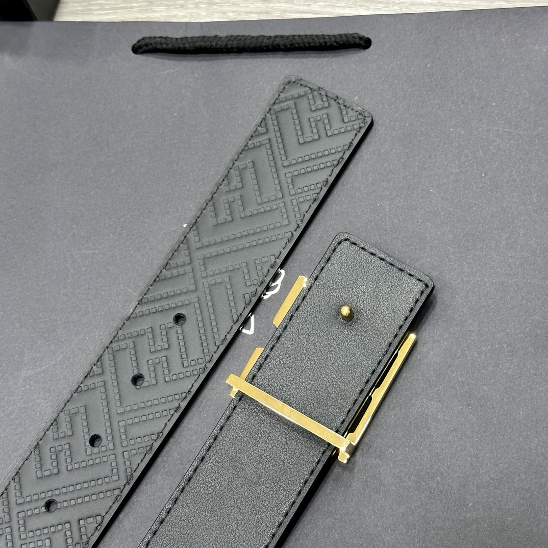 MCM宽40MM双面原版小牛皮搭配单