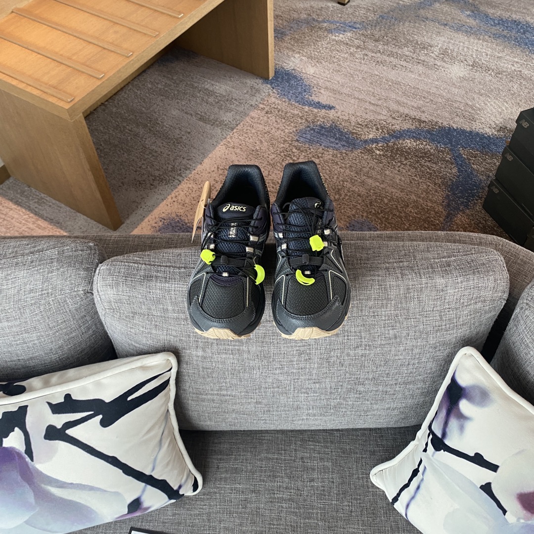 ASICS GEL-KAHANA 8: Stabilizing Motion Sneakers with Advanced Technology - 图片 1