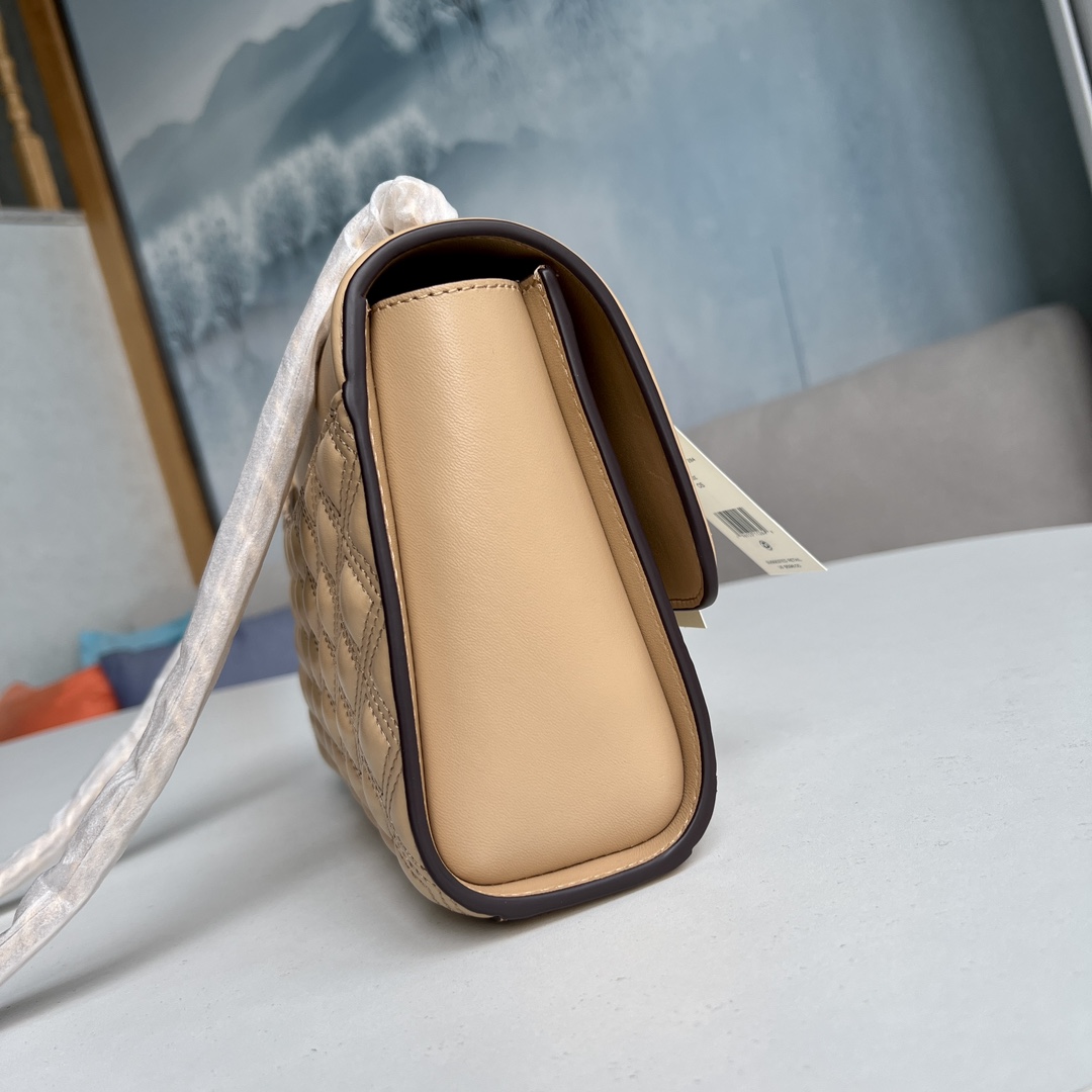 Tory Burch ～Tory Burch新版 Fleming