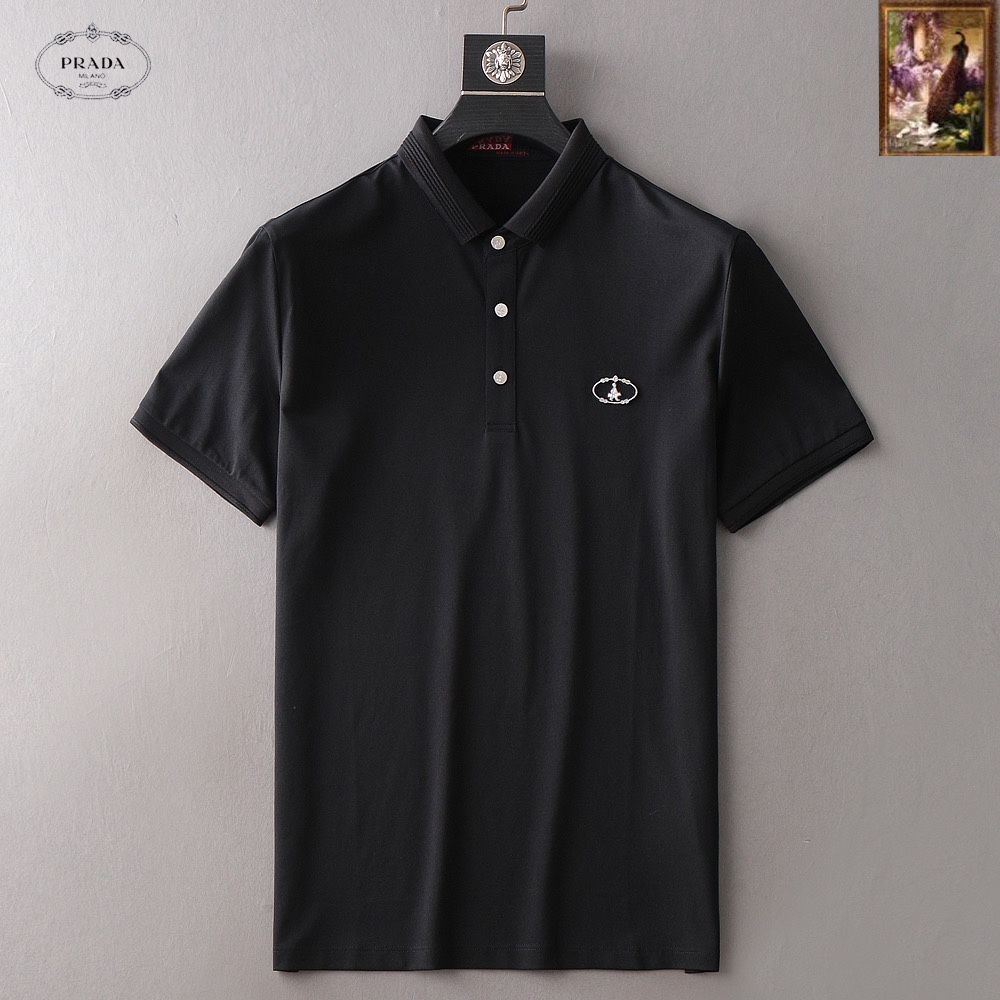 NO:136534,Prada High-end Business White-collar workers are a must-have item for individuals in the unit!  Seizure-free pressed gel ice silk casual business short-sleeved Polo, technology fabric, ice silk traceless, very good body feel, smooth feel and great texture!  Good elasticity, no sense of restraint, the fabric has its own breathable mesh, moisture absorption and sweating, quick drying and keeping it dry, small lapel placket-breasted design, showing a straight posture, not soft pedal, simple style, can be used for business and leisure, highly recommended!  High-elastic ice silk, the touch is as smooth as jade silk, clean and neat, and elegant and gentlemanly. The high-end materials are the key to the fabric, the quality control must be used. The feel is extremely delicate and smooth, the fabric has a good gloss and upper body skeleton feel, so we can greet mature and quality men's clothing!  Sweat in summer and dry instantly, a brand new experience Business commuting and leisure M-3XL, prada, T-shirt, alexander wang19860909普拉达 高端商务 白领 单位人士必入单品！ 无痕压胶冰丝休闲商务短袖Polo,科技面料,冰丝无痕,体感非常棒,手感顺滑质感很棒！弹性好,无任何束缚感,面料自带透气网孔,吸湿排汗,速干保持干爽,小翻领门襟排扣设计,展露挺拔姿态,不软踏,简约款式,商务休闲都可驾驭,强烈推荐！高弹冰丝,触感堪比玉蚕丝一样丝滑,干净利落,儒雅绅士风度.高级材质,重点就是面料上,品控的必上,手感极其细腻光滑,面料光泽感和上身骨架感好,打招成熟品质男装！夏天出汗秒干,全新体验 商务通勤休闲 M-3XL,,prada,T-shirt,alexander wang,Men's clothing