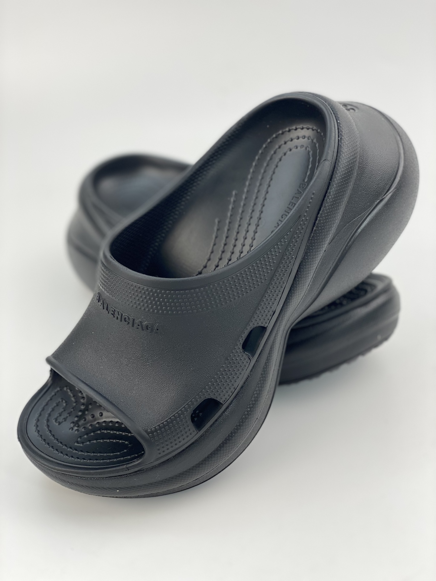 Balenciaga x Crocs Pool Platform Slide Sandals Muller series platform thick-soled slipper sandals
