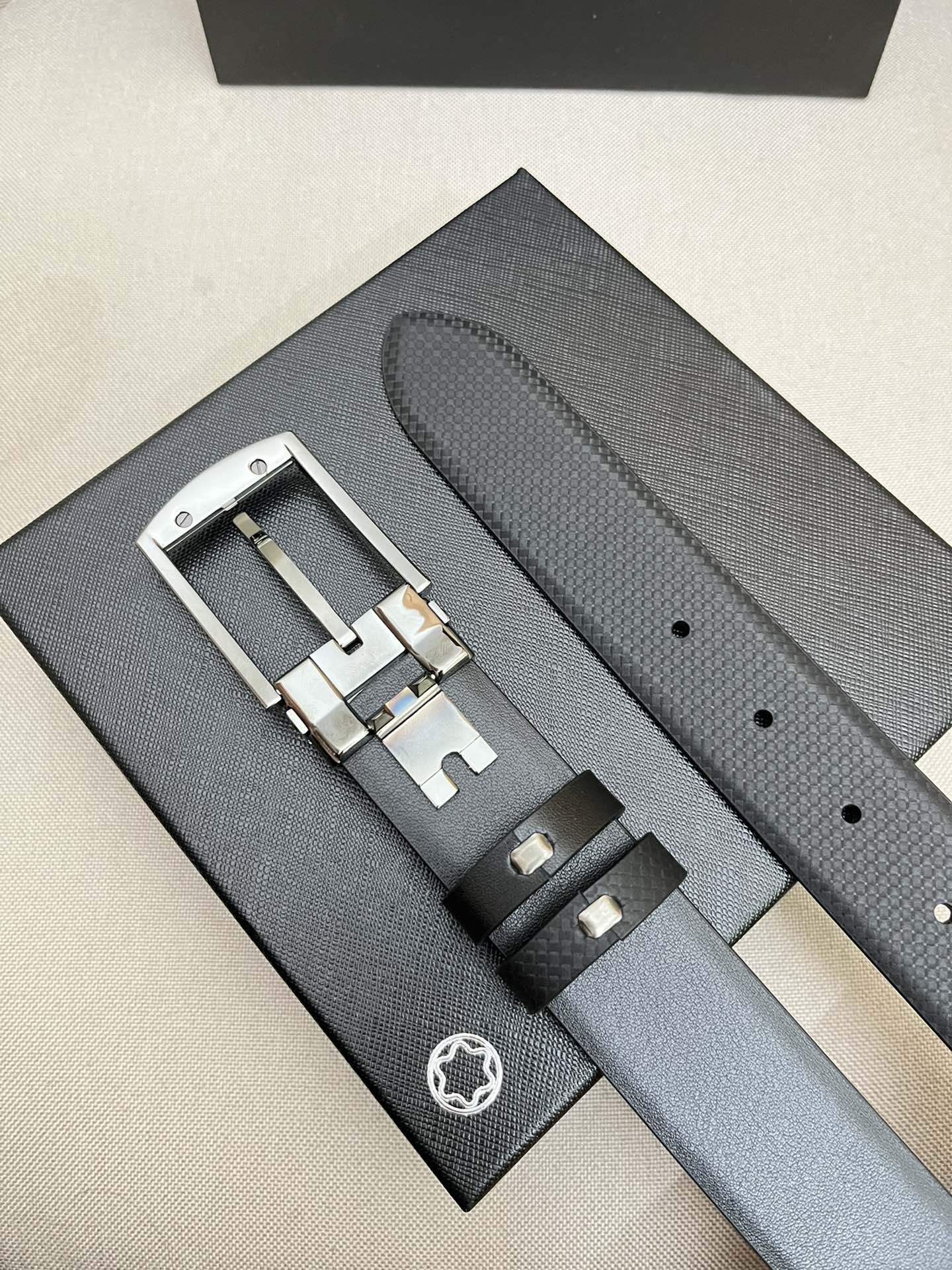 Montblanc万宝龙宽3.5cm