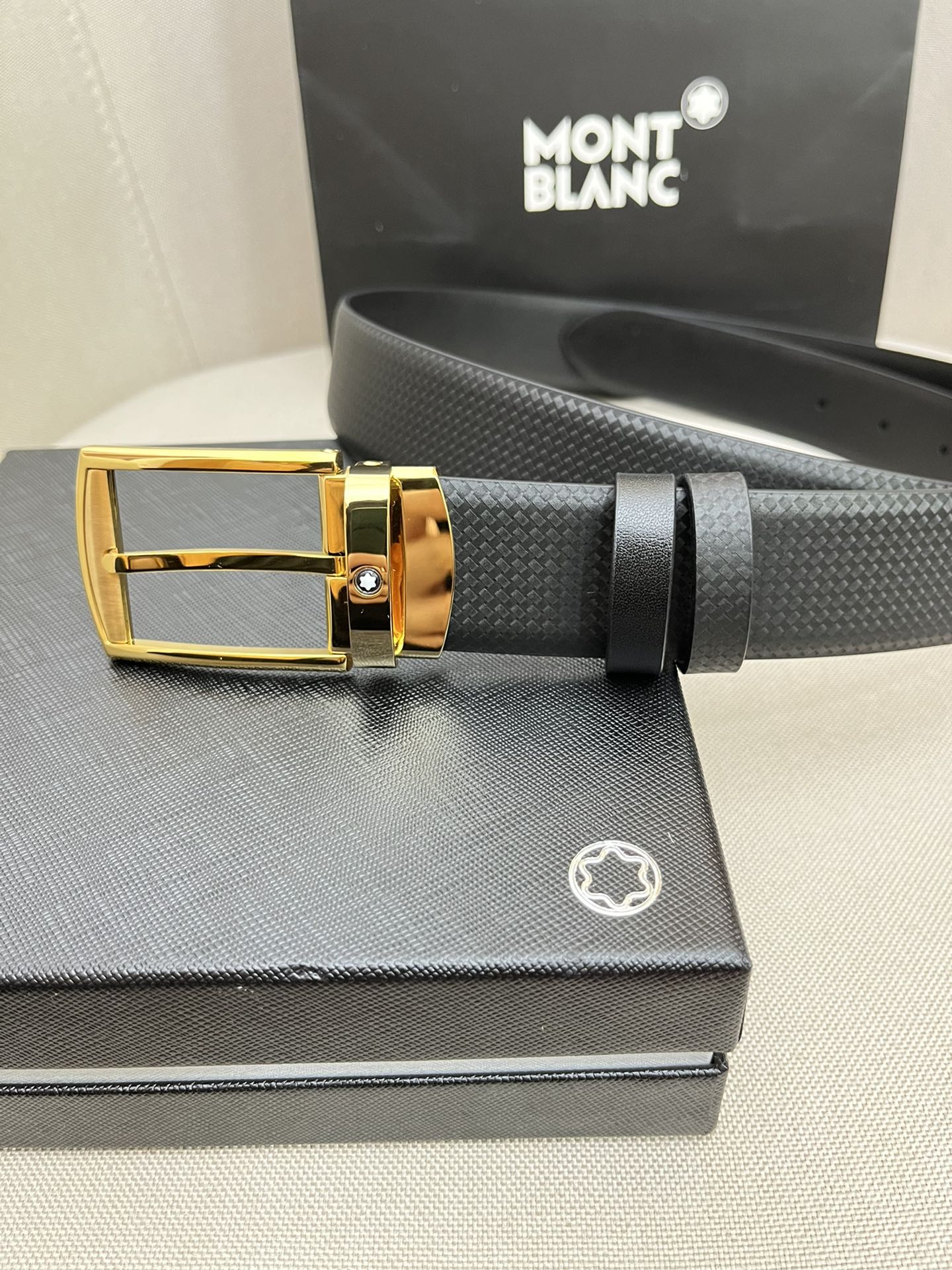 Montblanc万宝龙宽3.5cm