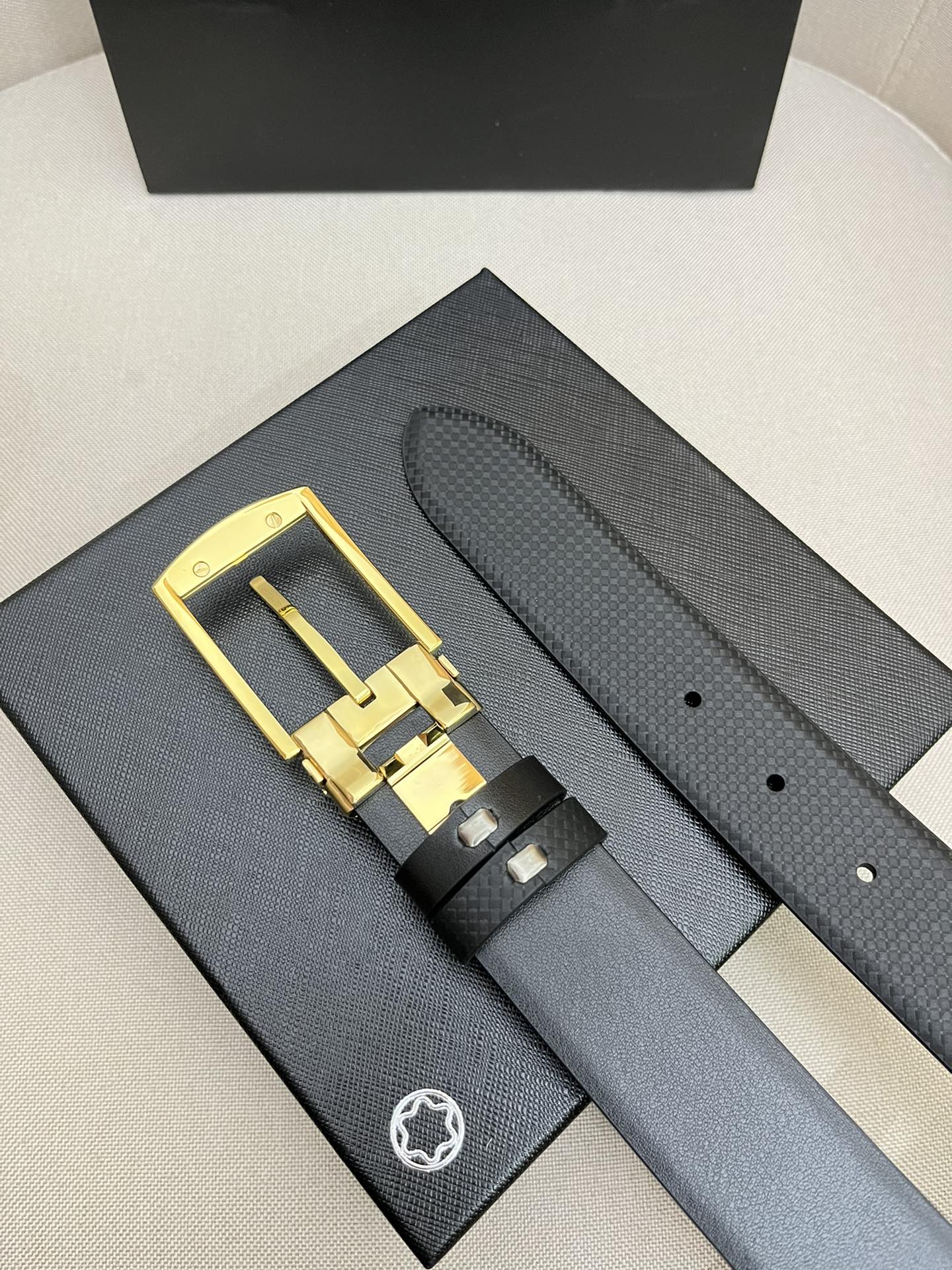 Montblanc万宝龙宽3.5cm