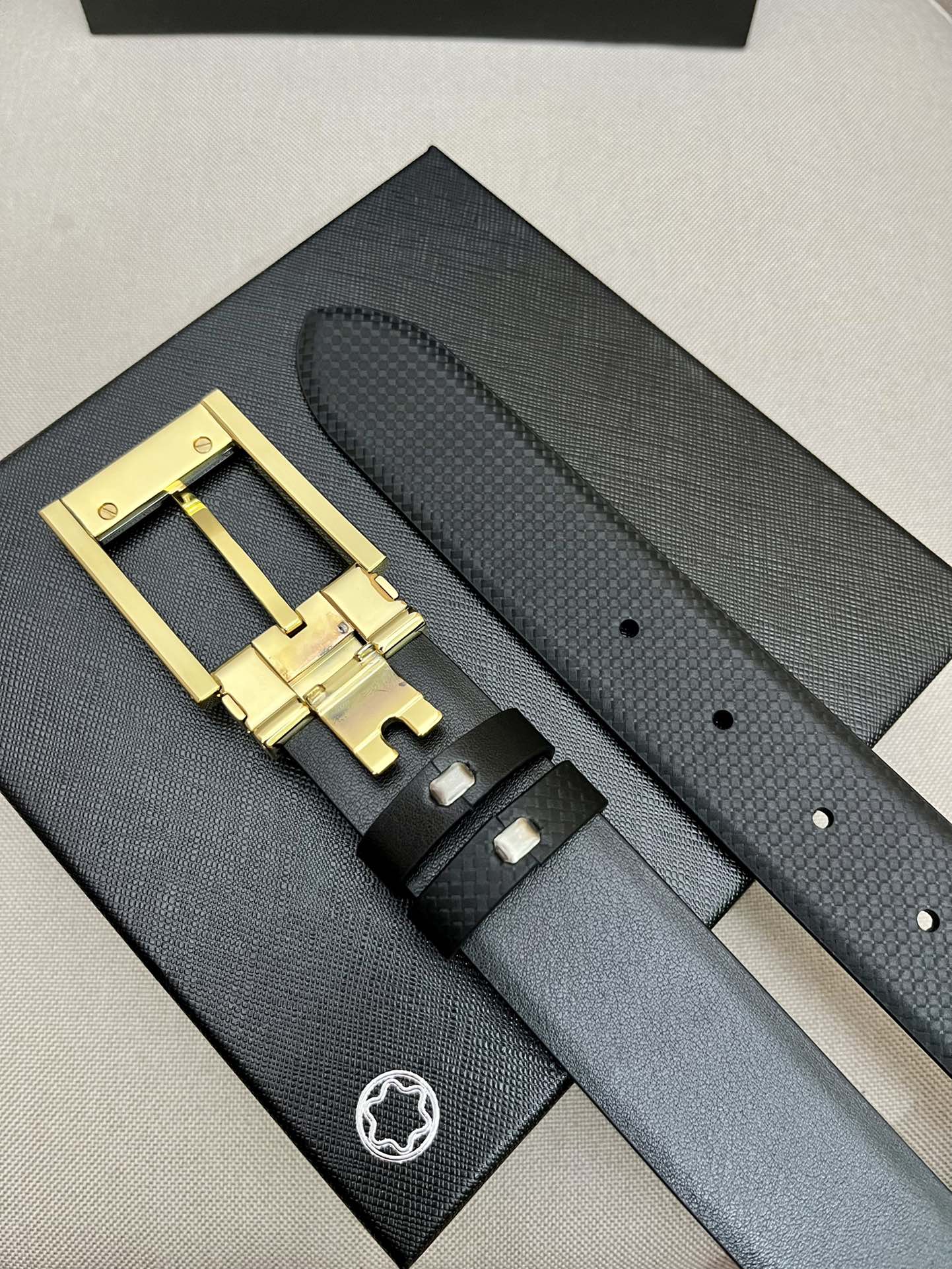 Montblanc万宝龙宽3.5cm